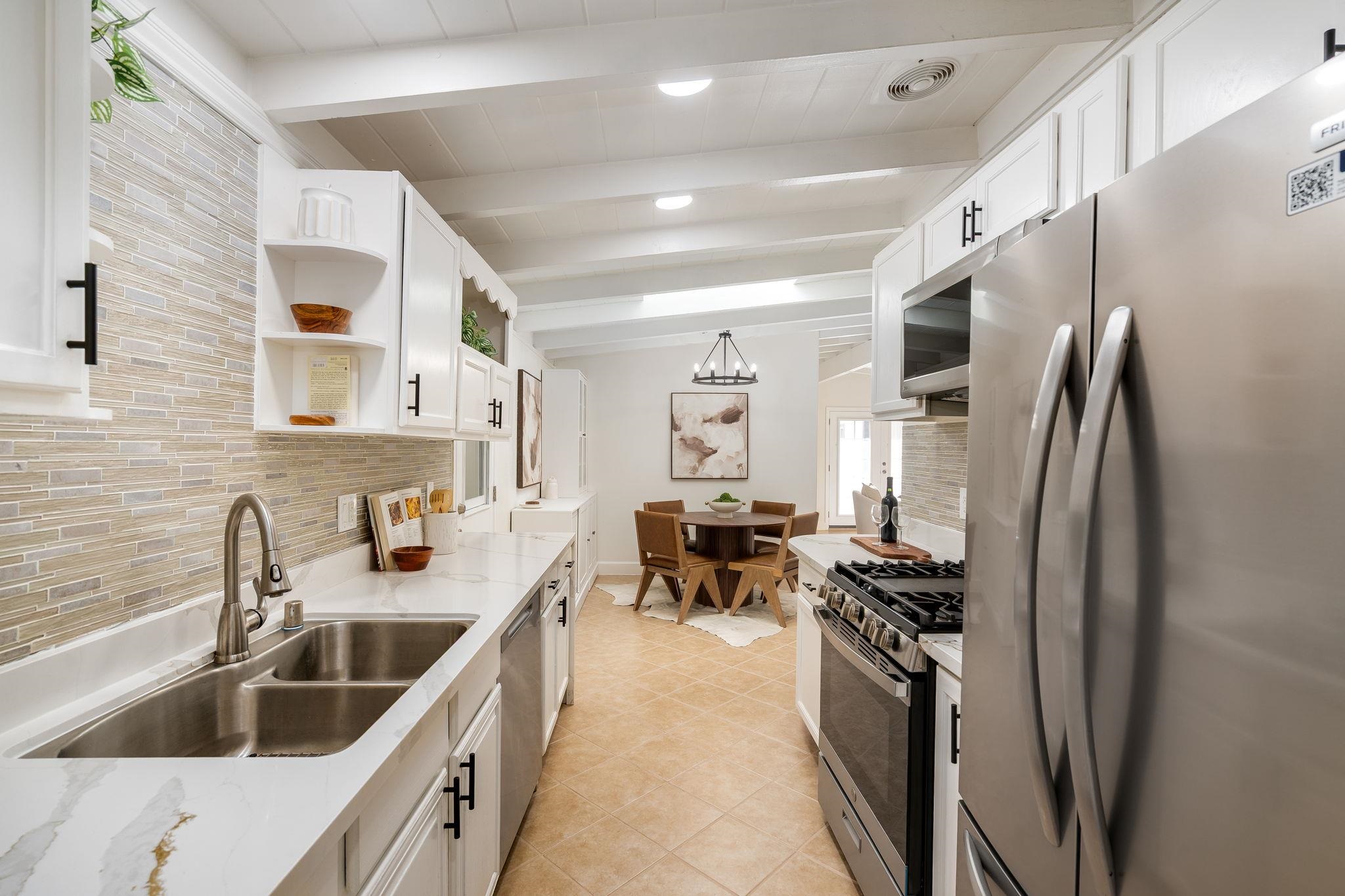 Detail Gallery Image 4 of 54 For 40431 Blanchard St, Fremont,  CA 94538 - 4 Beds | 3 Baths