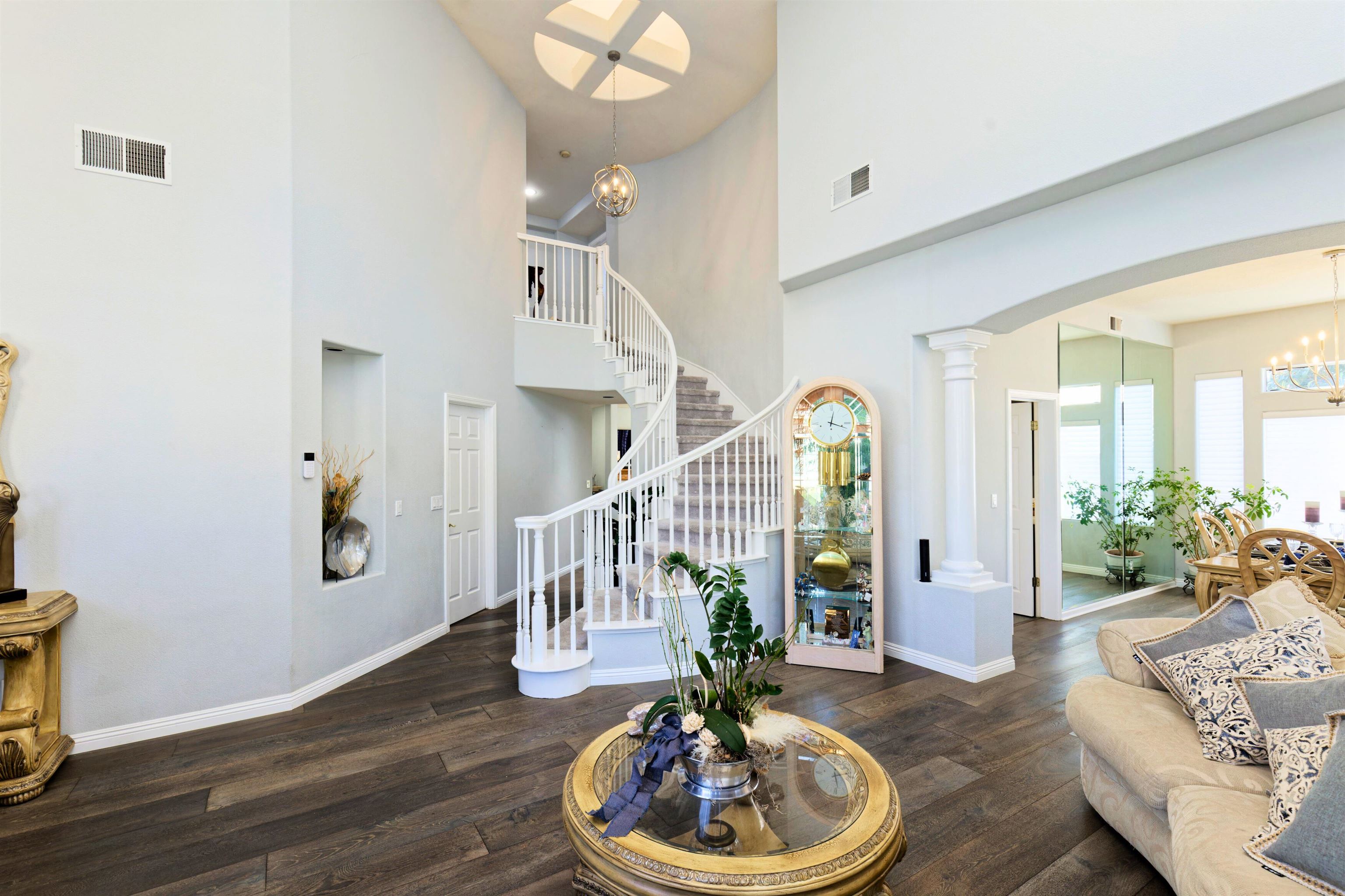 Detail Gallery Image 5 of 46 For 15109 Shining Star Ln, San Leandro,  CA 94579 - 4 Beds | 3 Baths