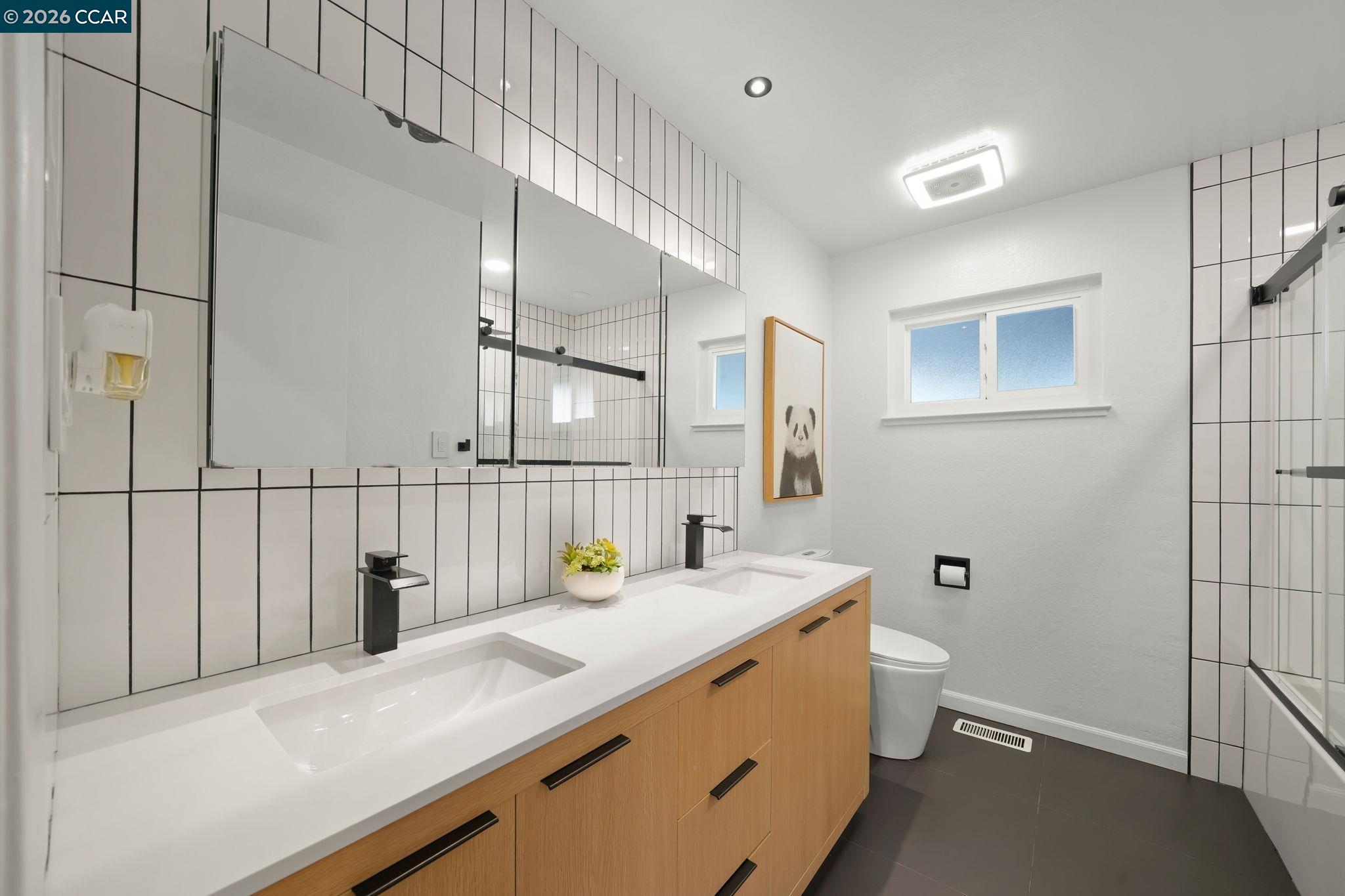 Detail Gallery Image 14 of 35 For 4320 Hillview Dr, Pittsburg,  CA 94565 - 3 Beds | 2 Baths