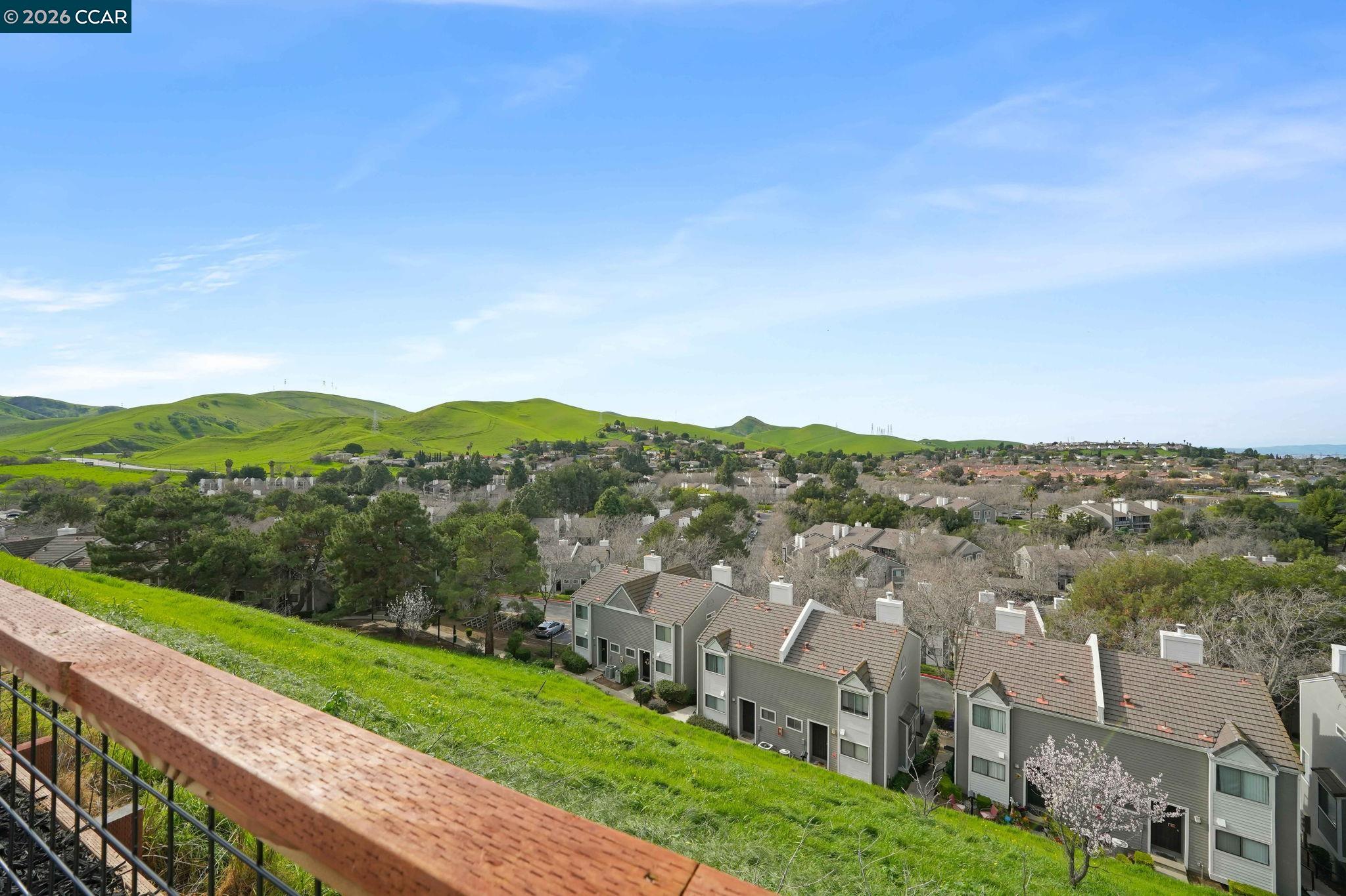 Detail Gallery Image 25 of 35 For 4320 Hillview Dr, Pittsburg,  CA 94565 - 3 Beds | 2 Baths