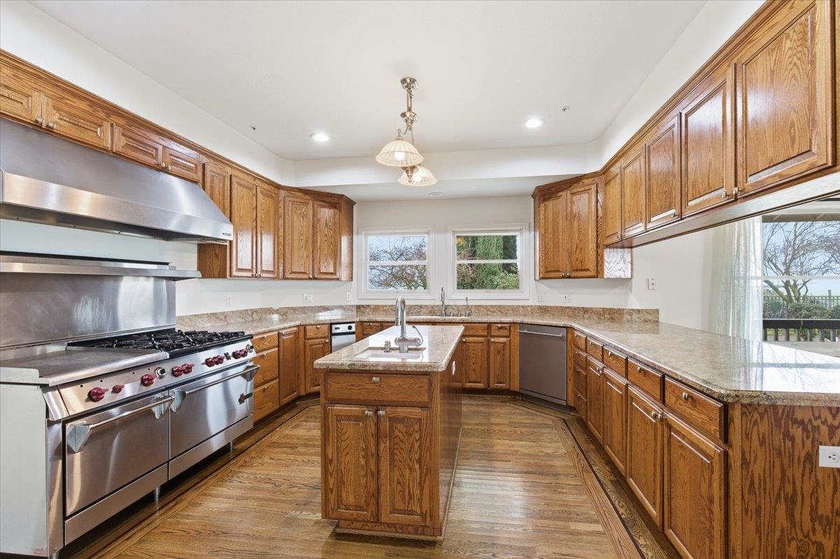 Detail Gallery Image 13 of 60 For 2380 Tule Lane, Knightsen,  CA 94548 - 5 Beds | 5 Baths