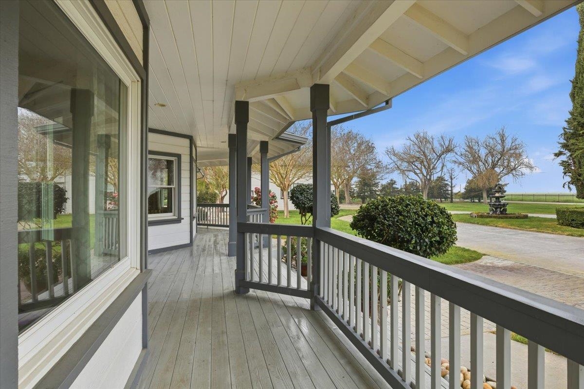 Detail Gallery Image 5 of 60 For 2380 Tule Lane, Knightsen,  CA 94548 - 5 Beds | 5 Baths