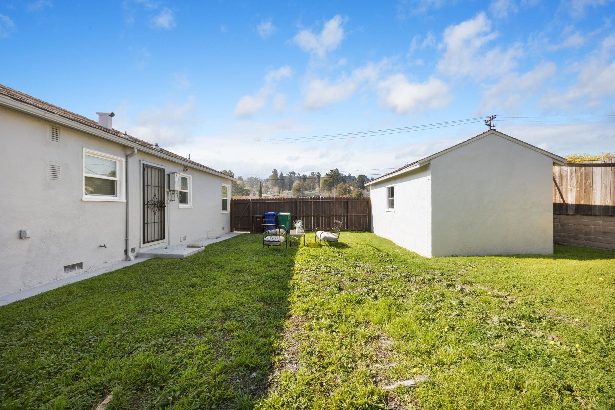 Detail Gallery Image 16 of 19 For 4103 Dickson Ct., Oakland,  CA 94605 - 3 Beds | 1 Baths