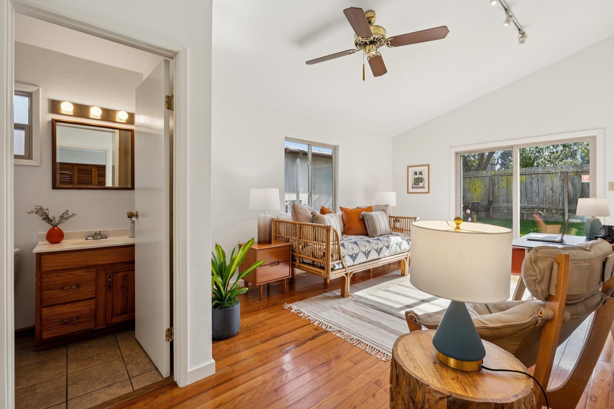 Detail Gallery Image 24 of 45 For 5622 Huntington Ave, Richmond,  CA 94804 - 4 Beds | 2/1 Baths