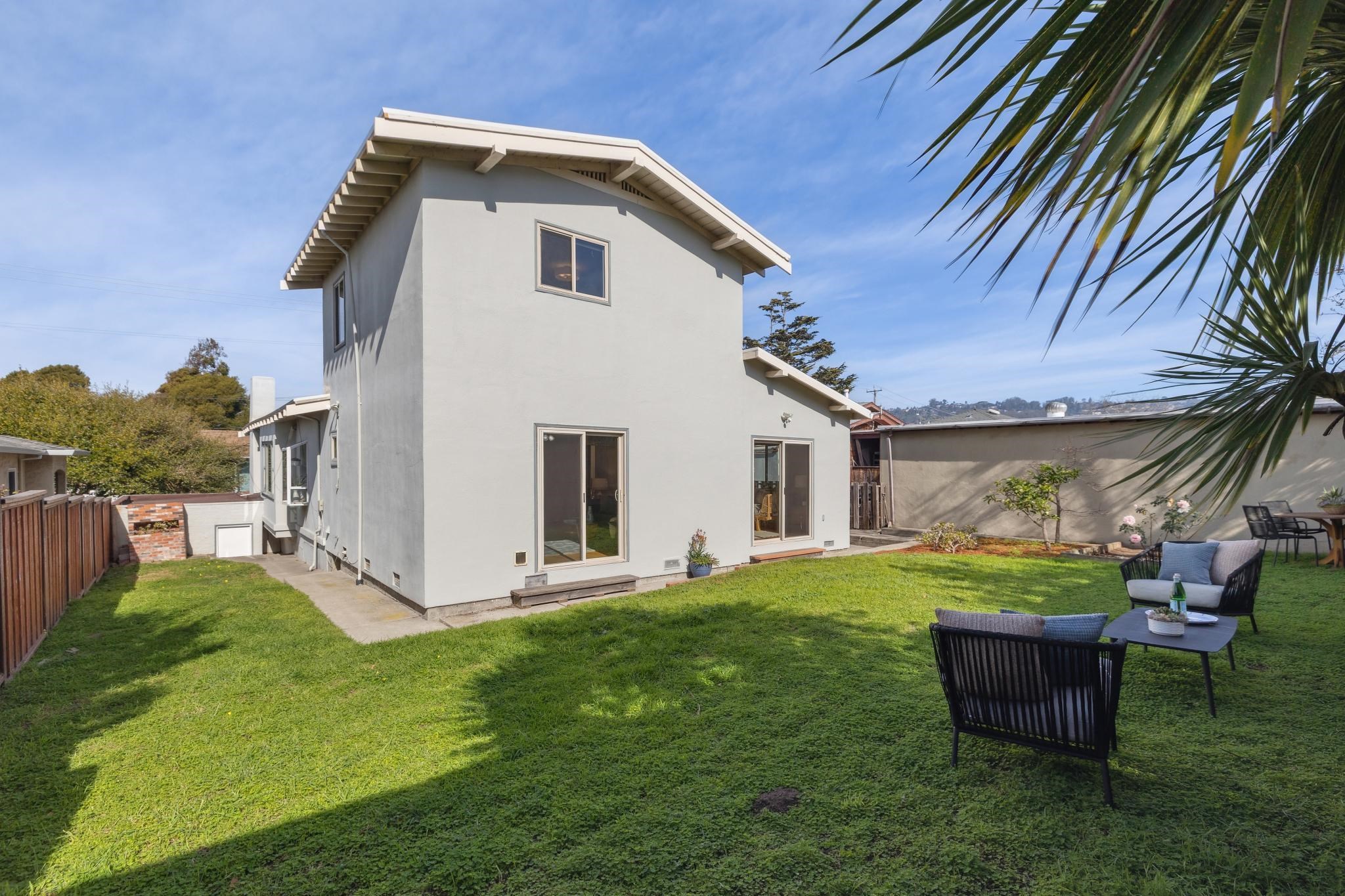 Detail Gallery Image 40 of 45 For 5622 Huntington Ave, Richmond,  CA 94804 - 4 Beds | 2/1 Baths