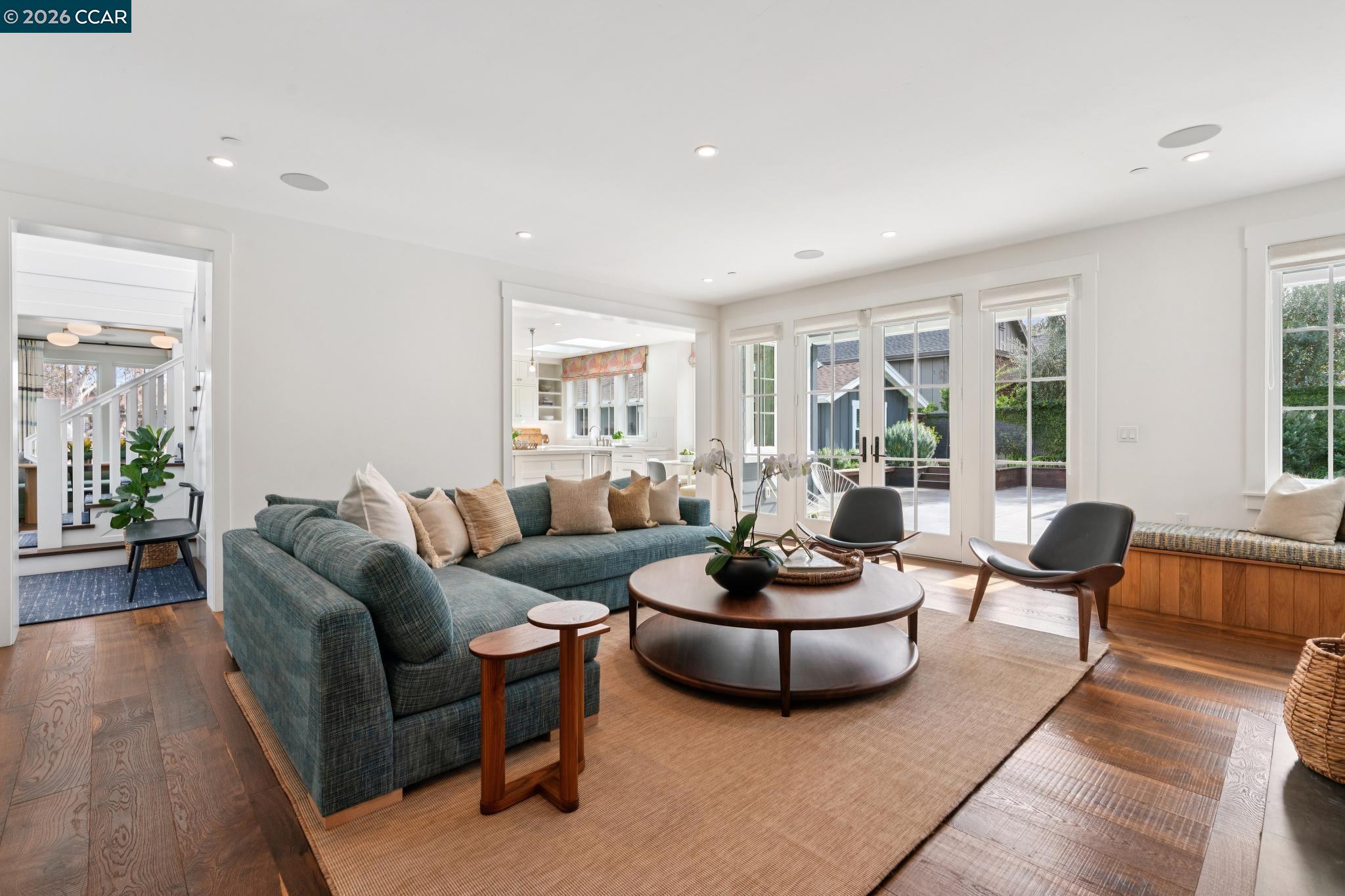 Detail Gallery Image 7 of 60 For 3545 O'conner Dr, Lafayette,  CA 94549 - 5 Beds | 5/1 Baths