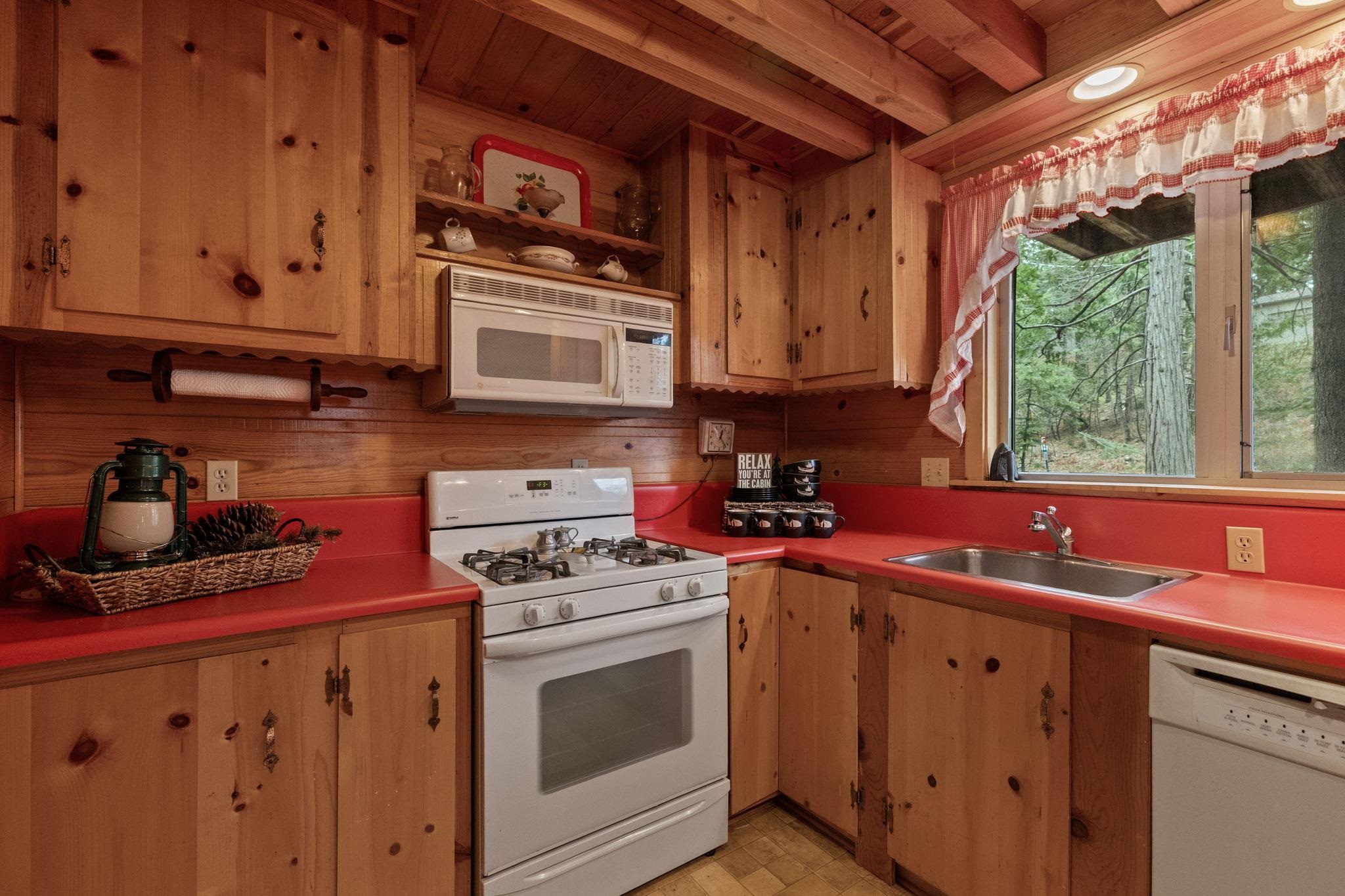 Detail Gallery Image 13 of 35 For 20431 Kutci Dr, Mi Wuk Village,  CA 95346 - 2 Beds | 3/1 Baths