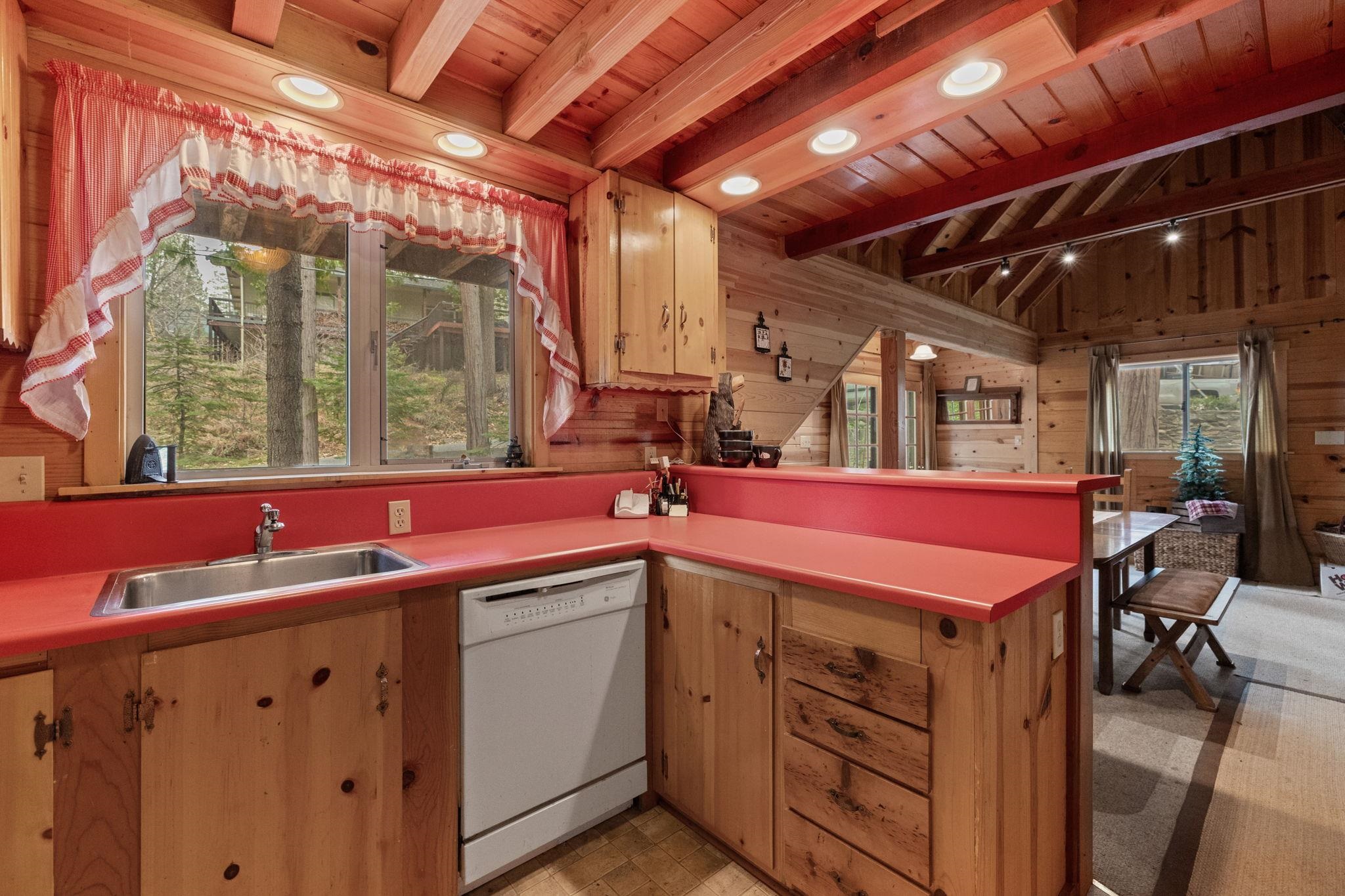 Detail Gallery Image 14 of 35 For 20431 Kutci Dr, Mi Wuk Village,  CA 95346 - 2 Beds | 3/1 Baths