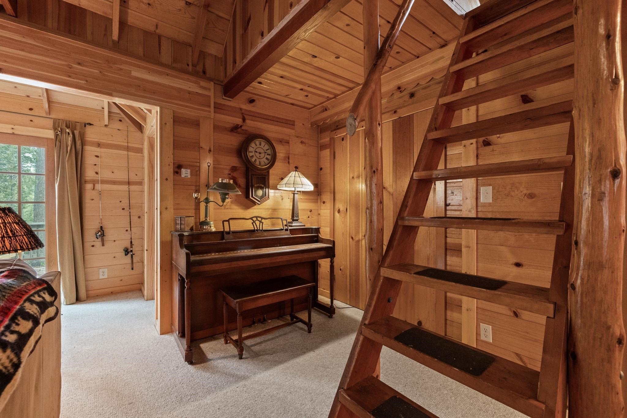 Detail Gallery Image 17 of 35 For 20431 Kutci Dr, Mi Wuk Village,  CA 95346 - 2 Beds | 3/1 Baths