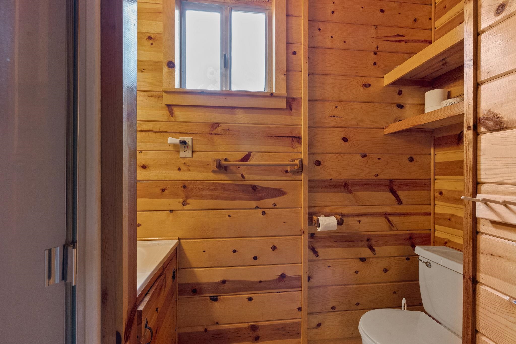 Detail Gallery Image 20 of 35 For 20431 Kutci Dr, Mi Wuk Village,  CA 95346 - 2 Beds | 3/1 Baths