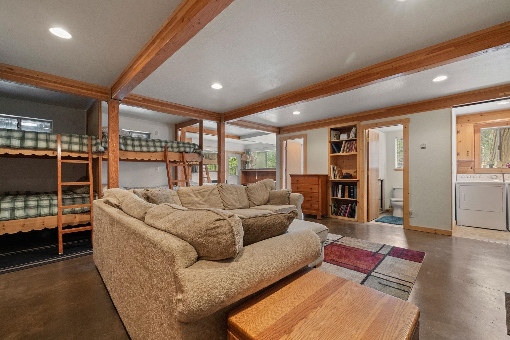 Detail Gallery Image 28 of 35 For 20431 Kutci Dr, Mi Wuk Village,  CA 95346 - 2 Beds | 3/1 Baths