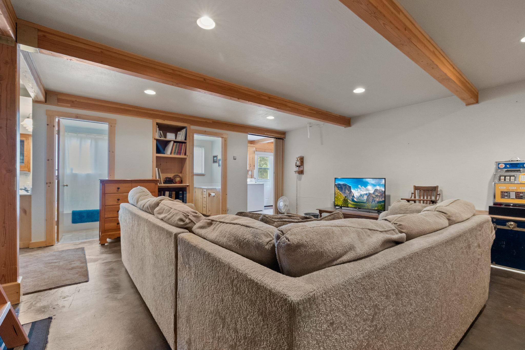 Detail Gallery Image 30 of 35 For 20431 Kutci Dr, Mi Wuk Village,  CA 95346 - 2 Beds | 3/1 Baths