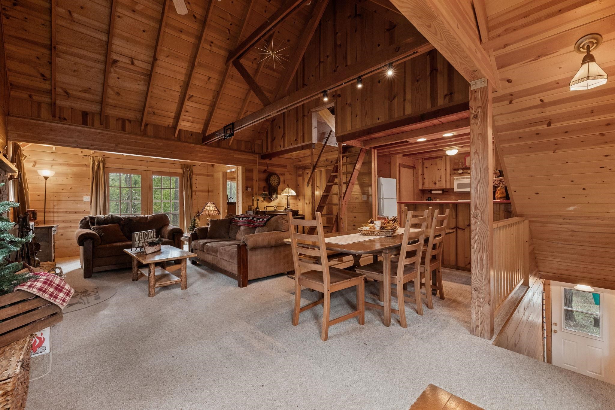 Detail Gallery Image 4 of 35 For 20431 Kutci Dr, Mi Wuk Village,  CA 95346 - 2 Beds | 3/1 Baths