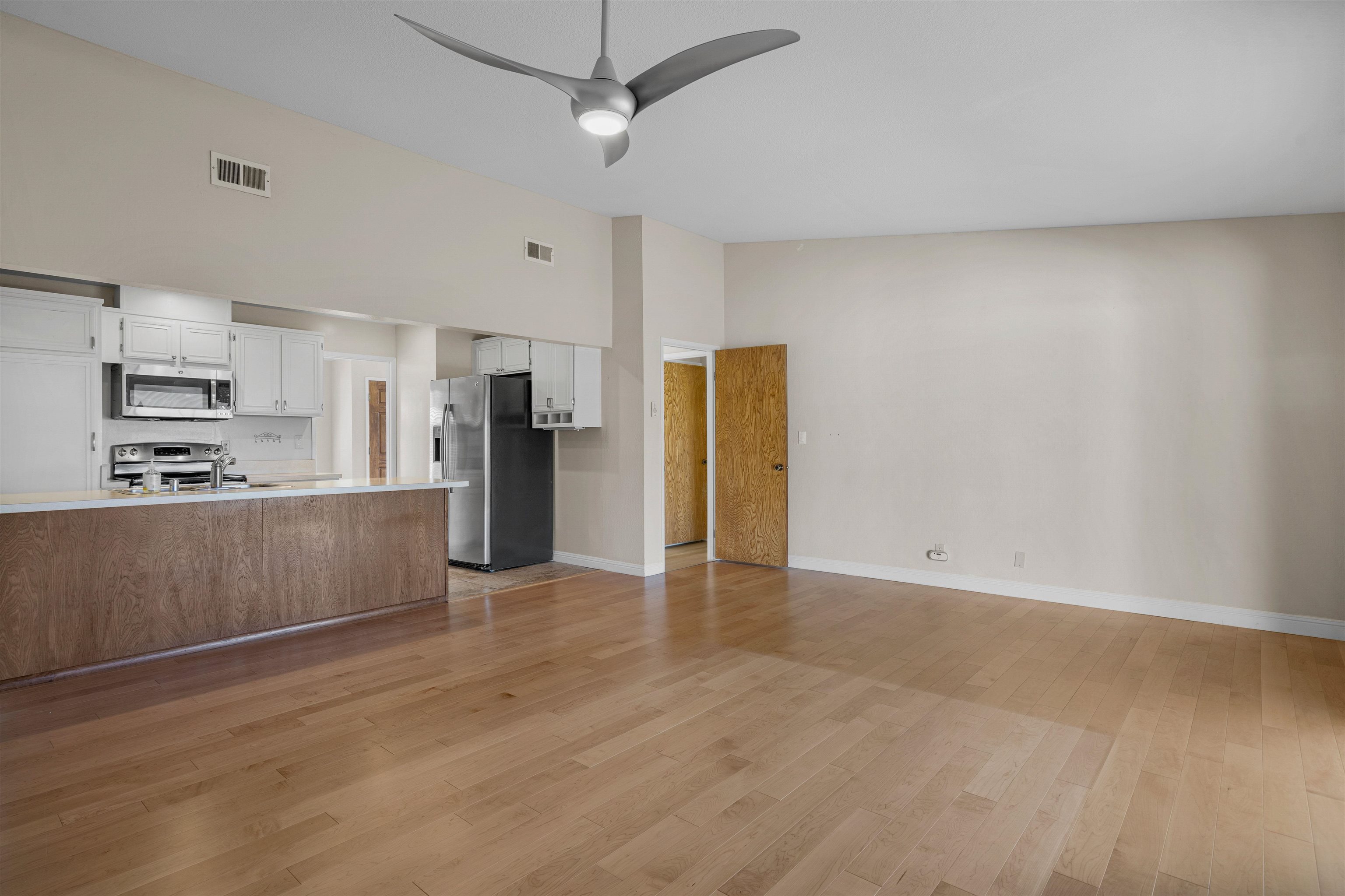 Detail Gallery Image 16 of 60 For 2662 Carmelita Way, Pinole,  CA 94564 - 3 Beds | 2 Baths