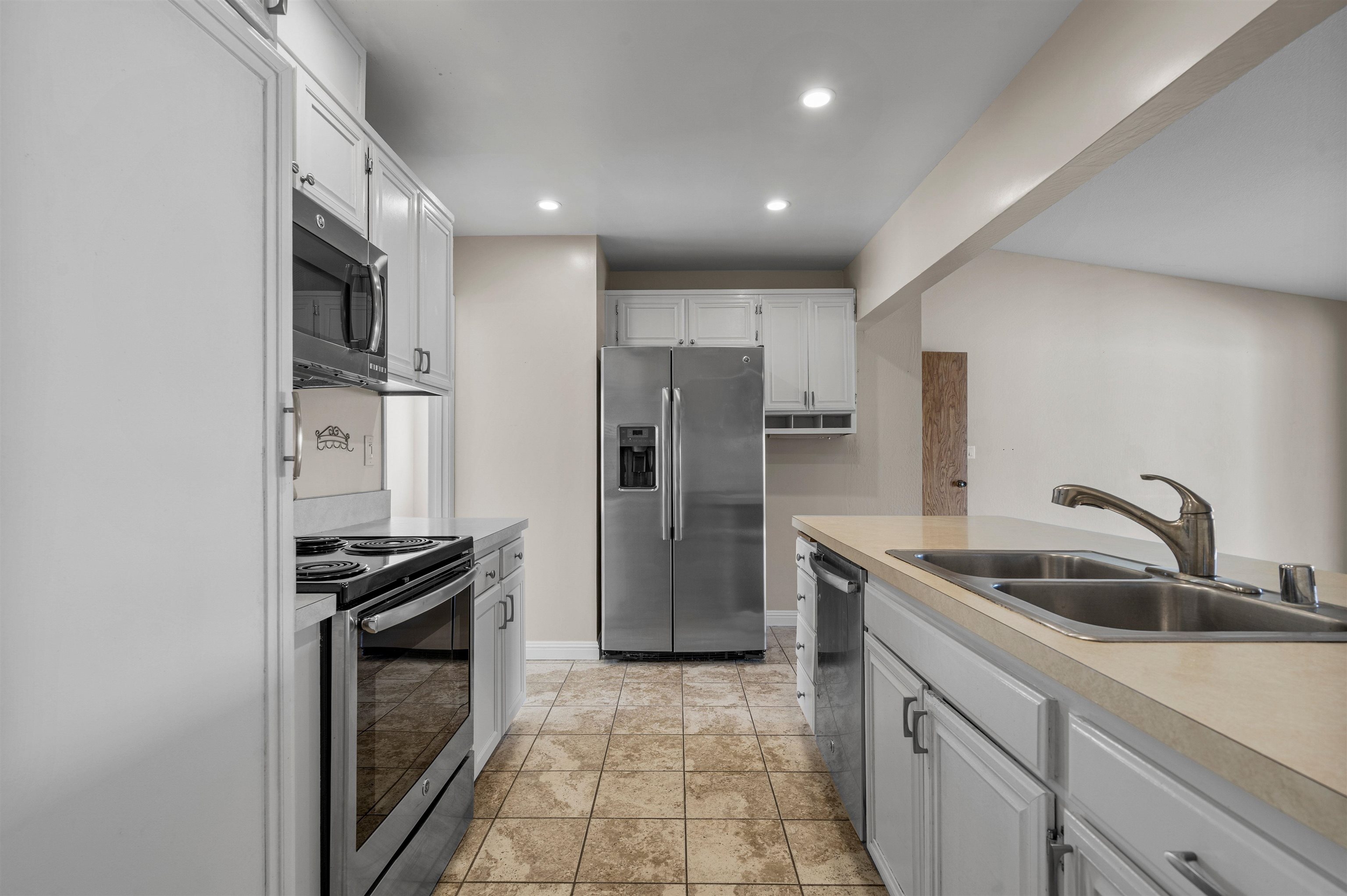 Detail Gallery Image 19 of 60 For 2662 Carmelita Way, Pinole,  CA 94564 - 3 Beds | 2 Baths