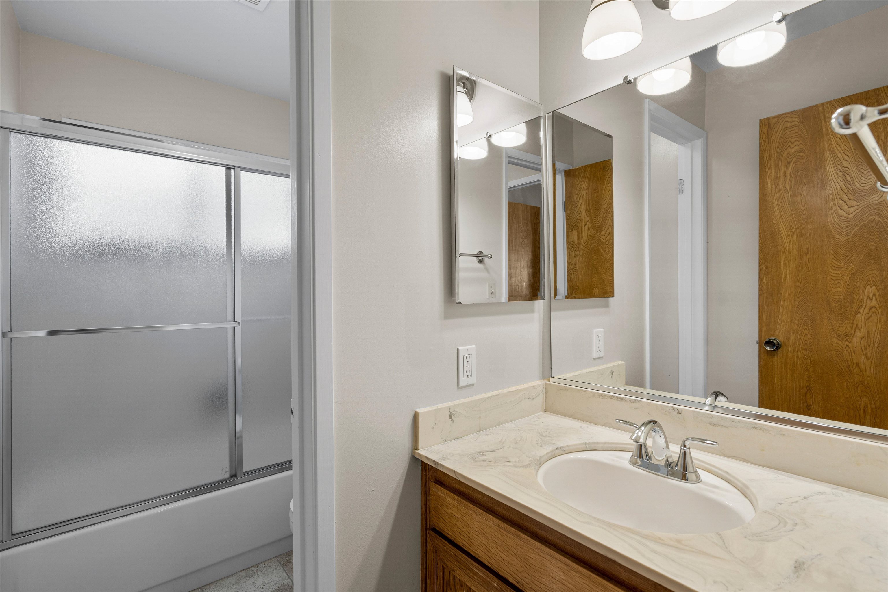 Detail Gallery Image 27 of 60 For 2662 Carmelita Way, Pinole,  CA 94564 - 3 Beds | 2 Baths