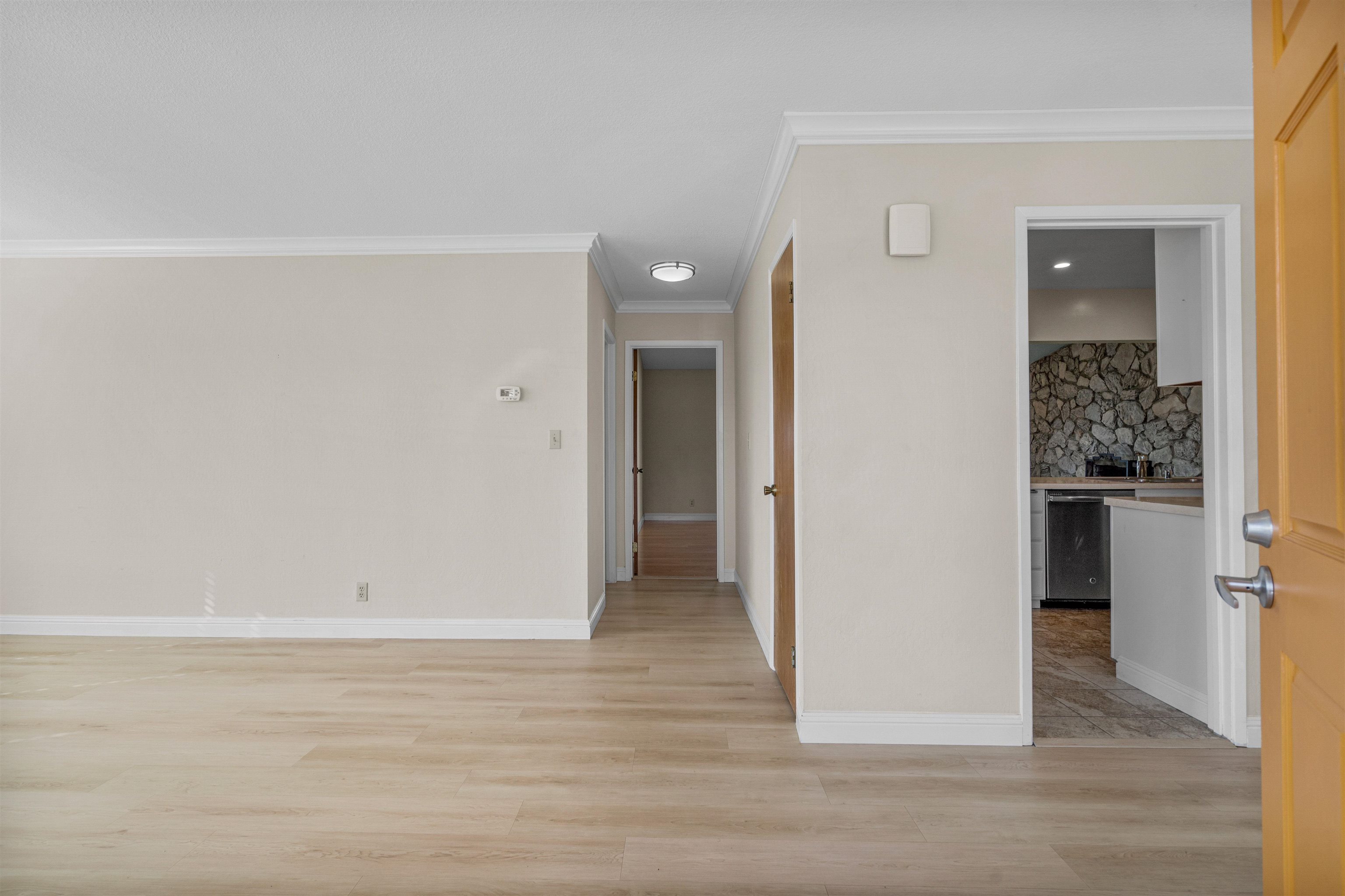 Detail Gallery Image 5 of 60 For 2662 Carmelita Way, Pinole,  CA 94564 - 3 Beds | 2 Baths