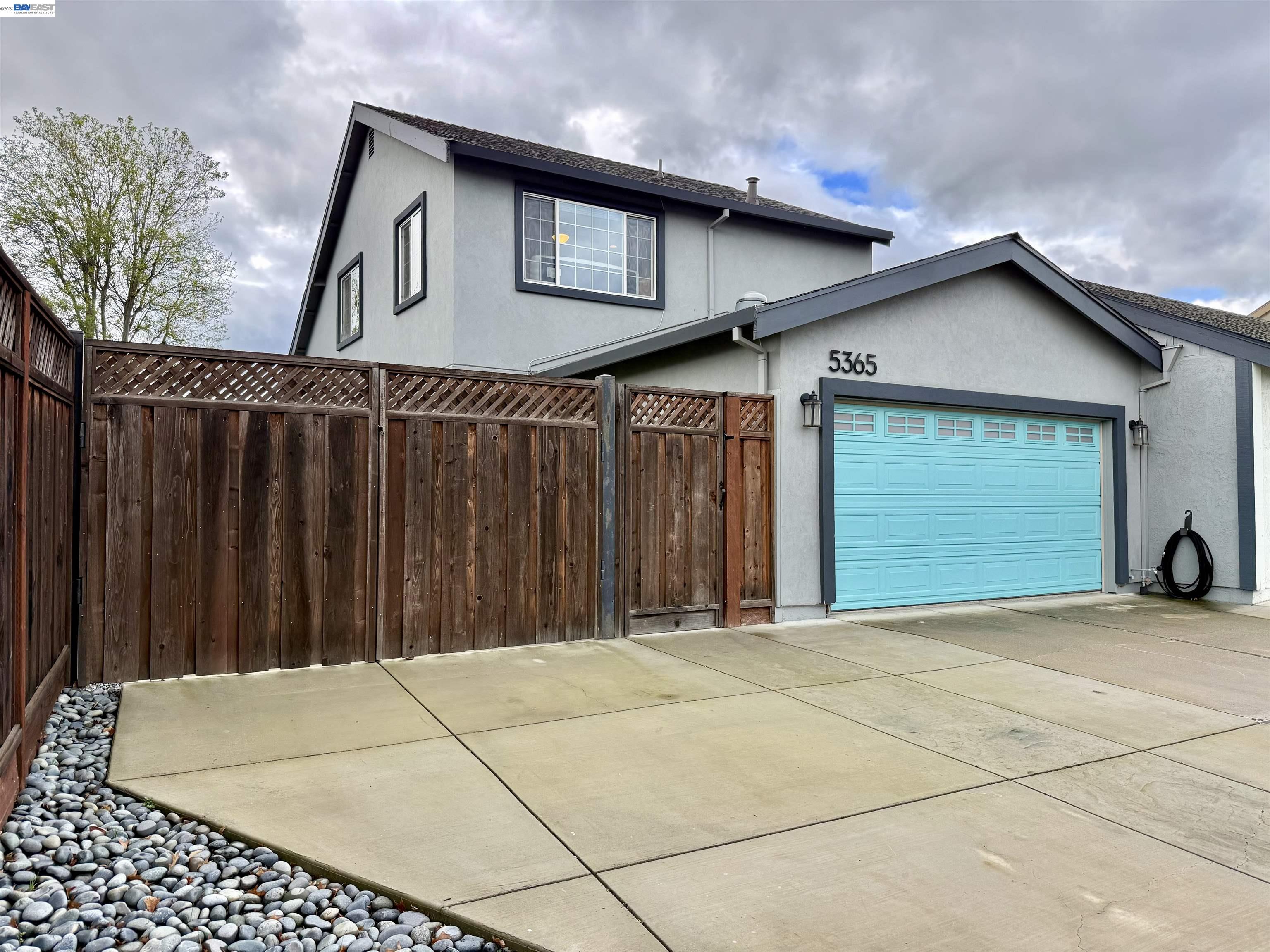 Front Image Thumbnail for BE41123474