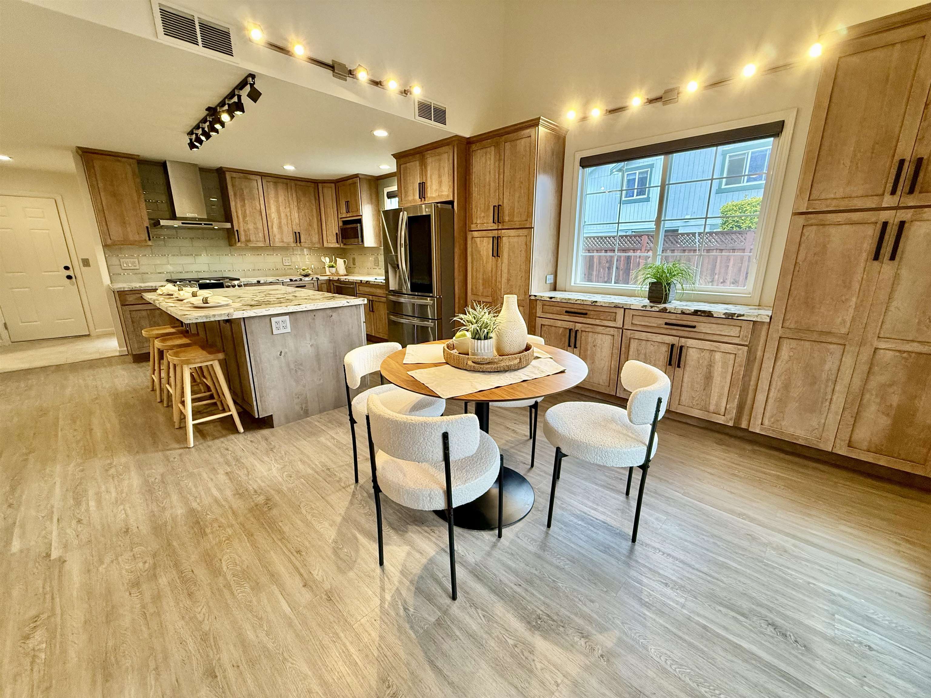 Detail Gallery Image 12 of 47 For 5365 Windflower Dr, Livermore,  CA 94551 - 2 Beds | 2 Baths