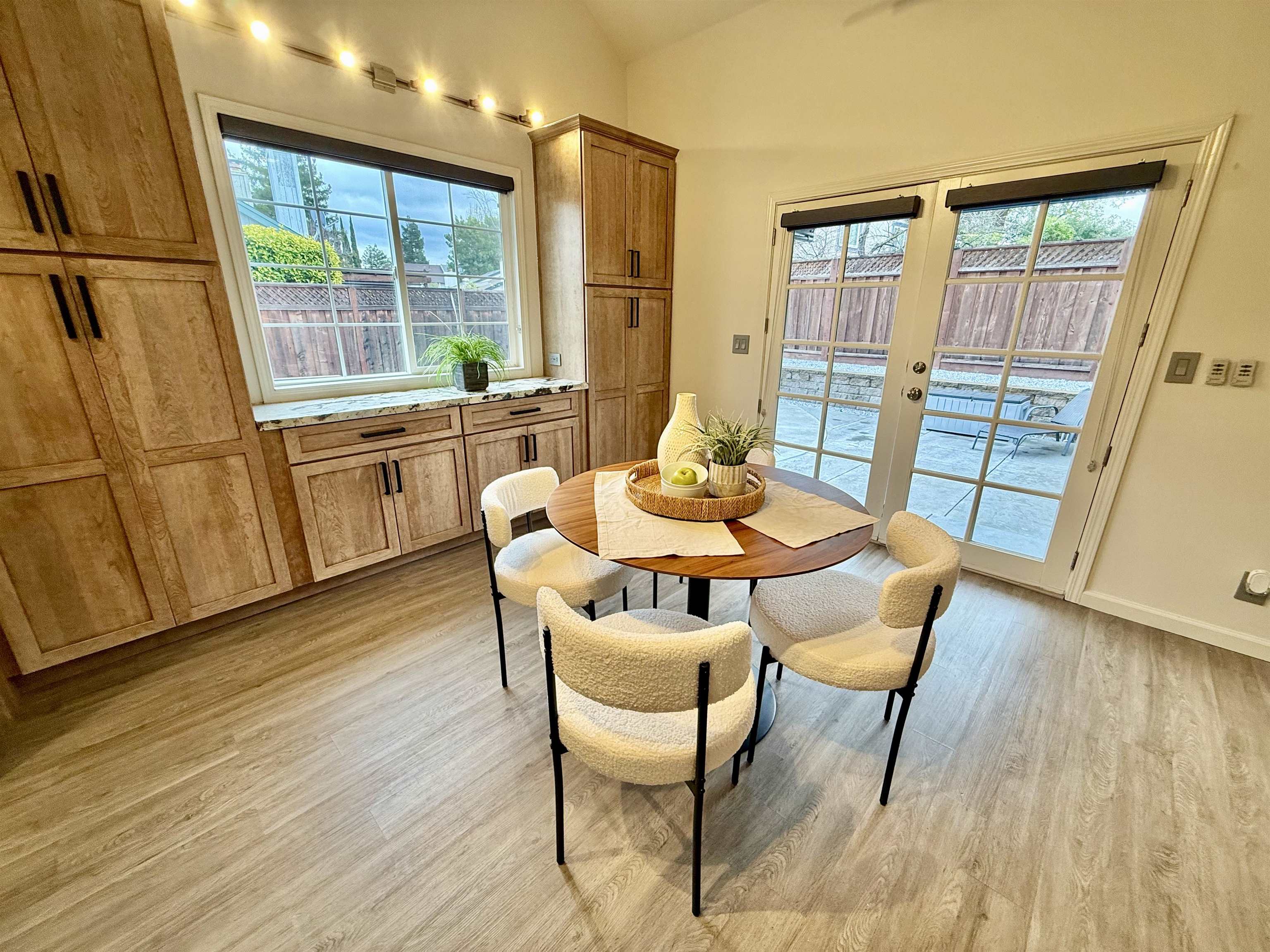 Detail Gallery Image 13 of 47 For 5365 Windflower Dr, Livermore,  CA 94551 - 2 Beds | 2 Baths