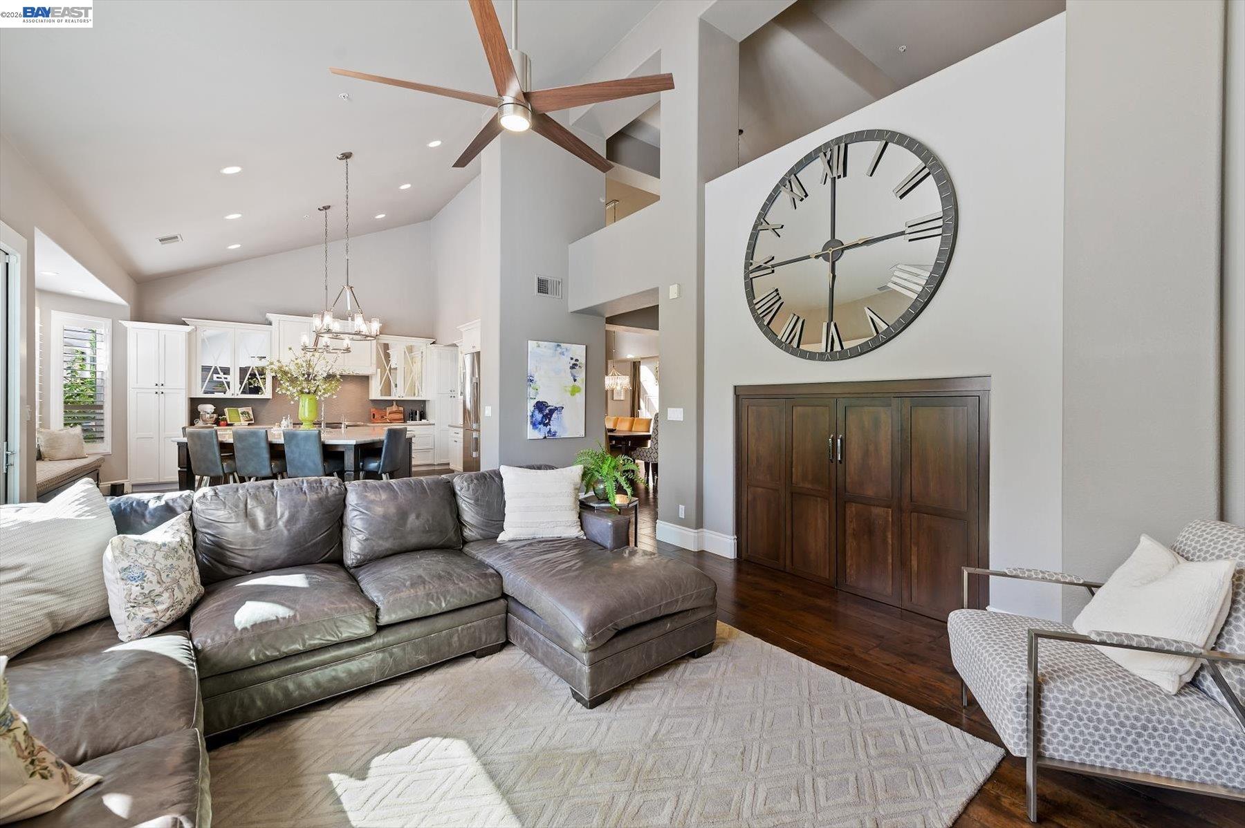 Detail Gallery Image 12 of 60 For 2577 Arlotta Pl, Pleasanton,  CA 94588 - 5 Beds | 3/1 Baths