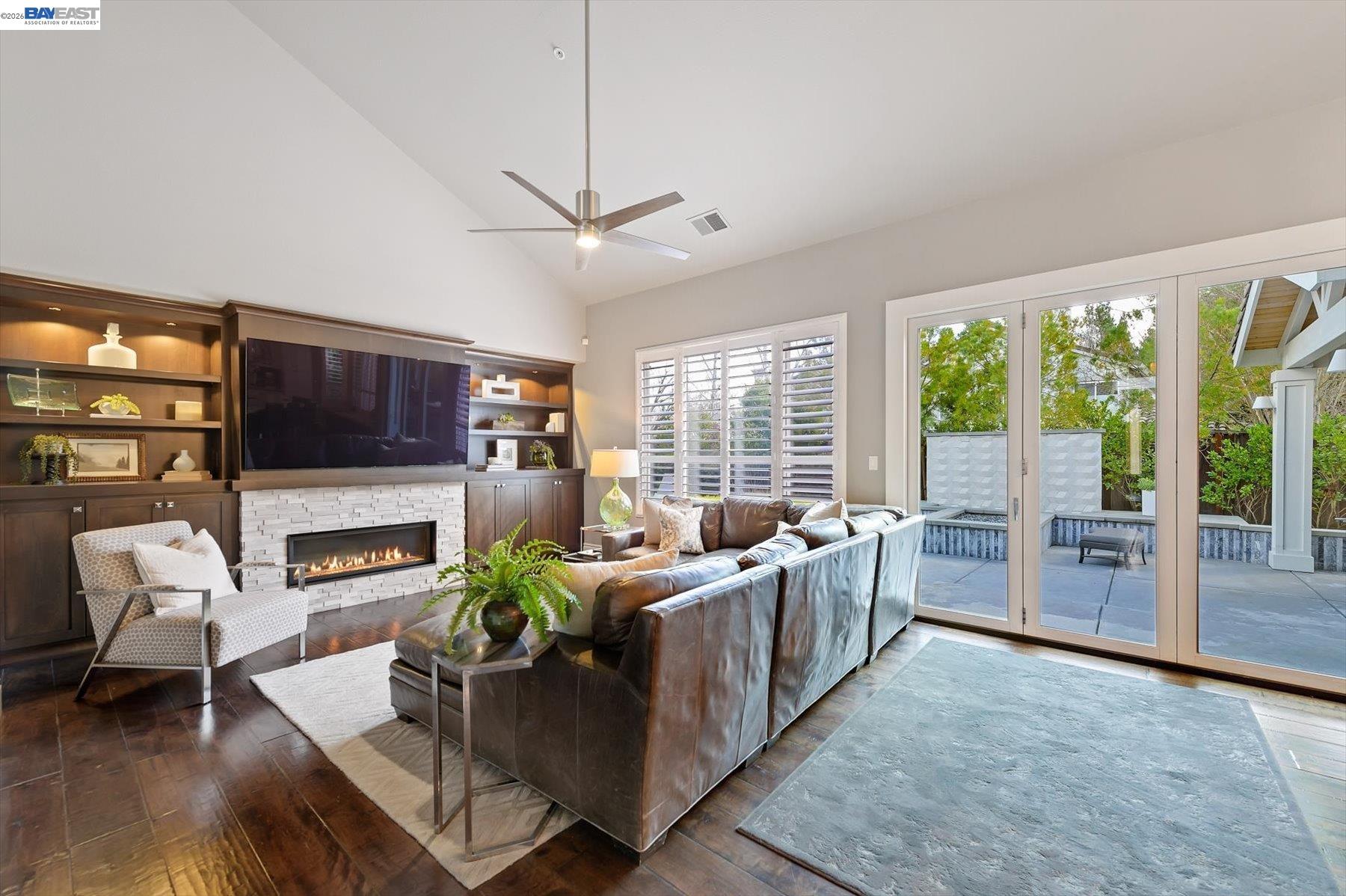 Detail Gallery Image 15 of 60 For 2577 Arlotta Pl, Pleasanton,  CA 94588 - 5 Beds | 3/1 Baths