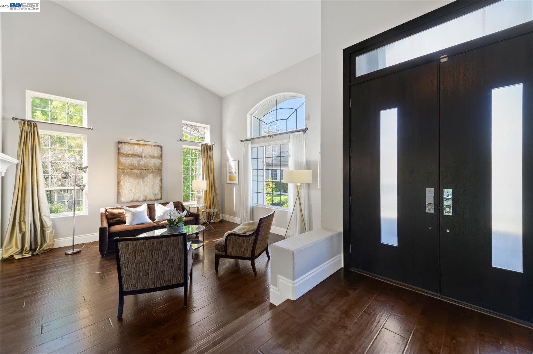 Detail Gallery Image 4 of 60 For 2577 Arlotta Pl, Pleasanton,  CA 94588 - 5 Beds | 3/1 Baths