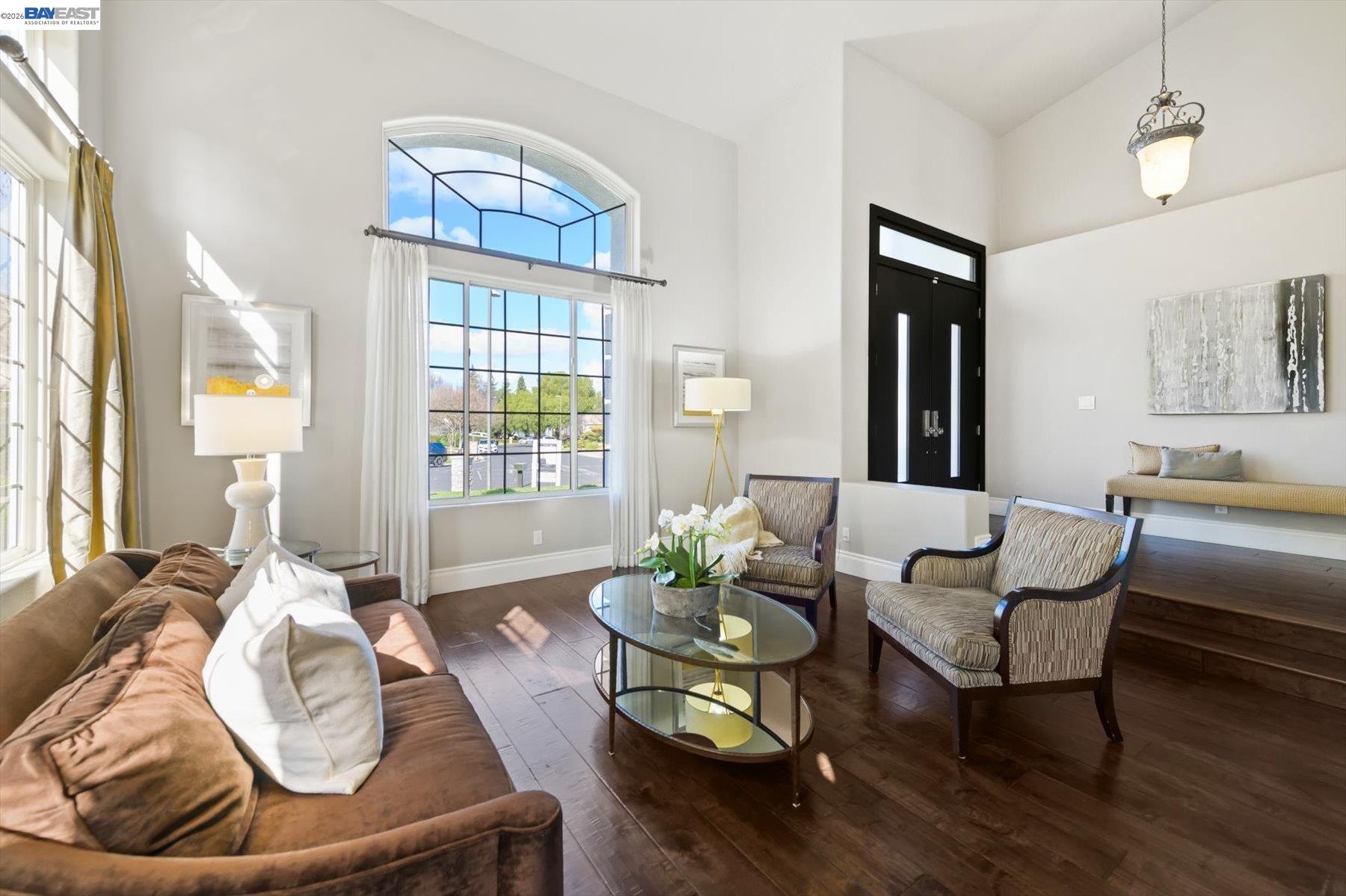 Detail Gallery Image 5 of 60 For 2577 Arlotta Pl, Pleasanton,  CA 94588 - 5 Beds | 3/1 Baths