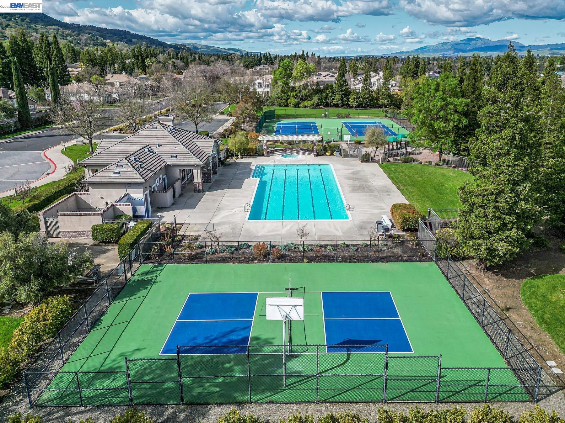 Detail Gallery Image 56 of 60 For 2577 Arlotta Pl, Pleasanton,  CA 94588 - 5 Beds | 3/1 Baths