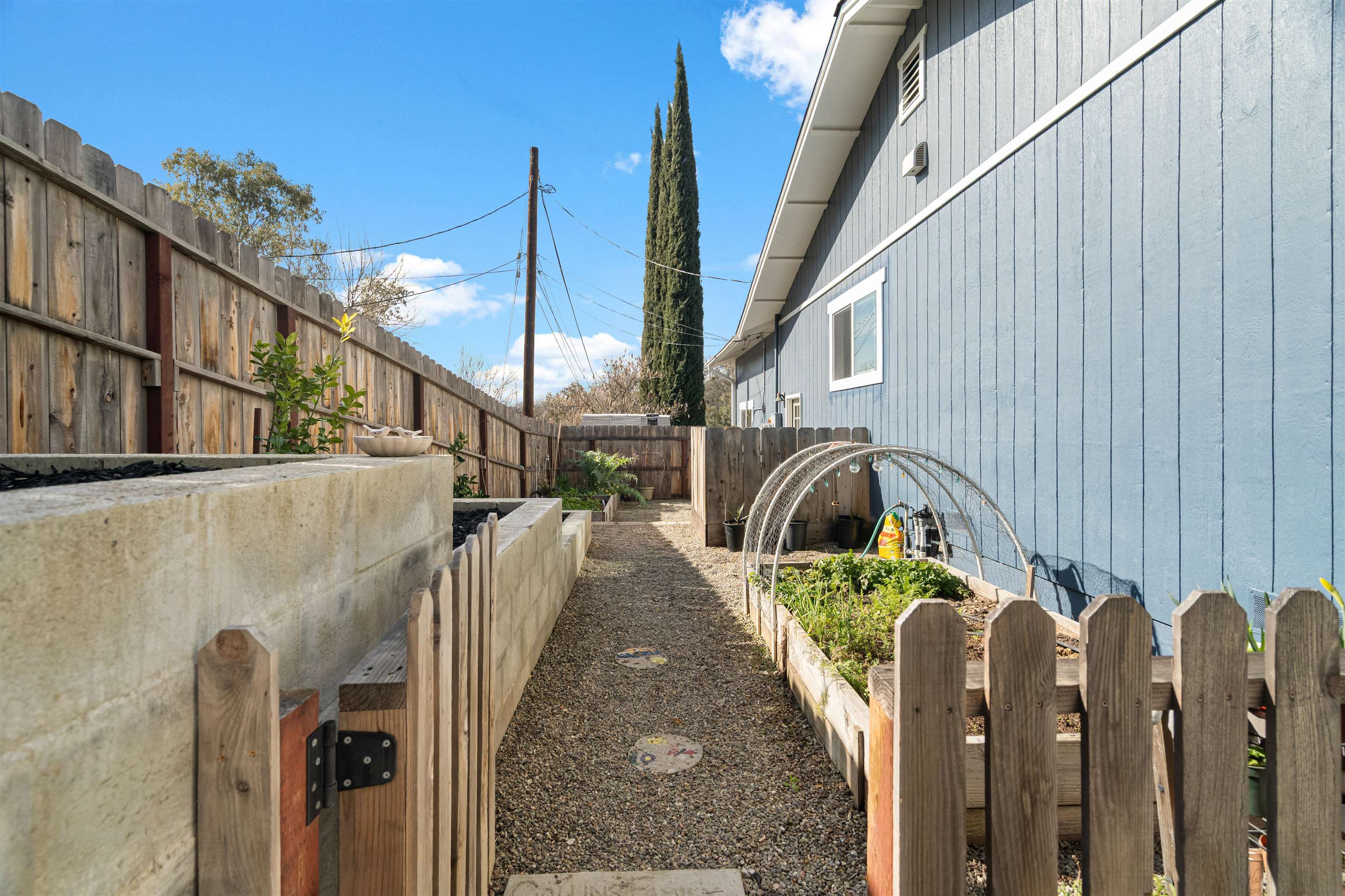 Detail Gallery Image 46 of 59 For 3281 Dunn, Valley Springs,  CA 95252-9284 - 3 Beds | 2 Baths