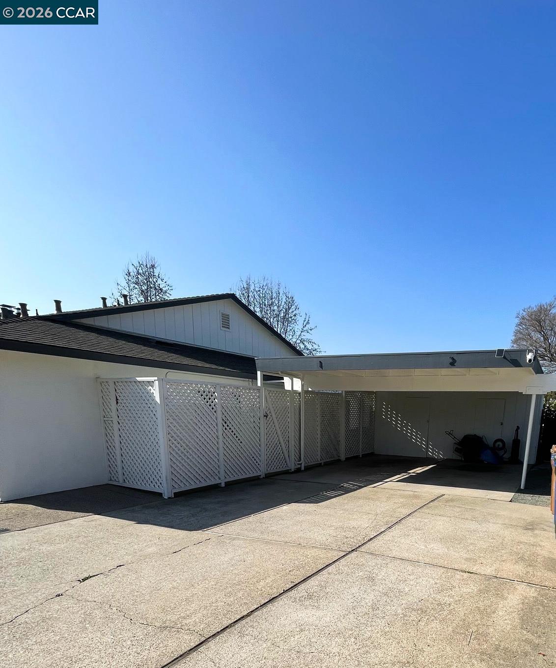 Detail Gallery Image 13 of 15 For 4643 Rishell Ct #1,  Concord,  CA 94521 - 3 Beds | 2 Baths