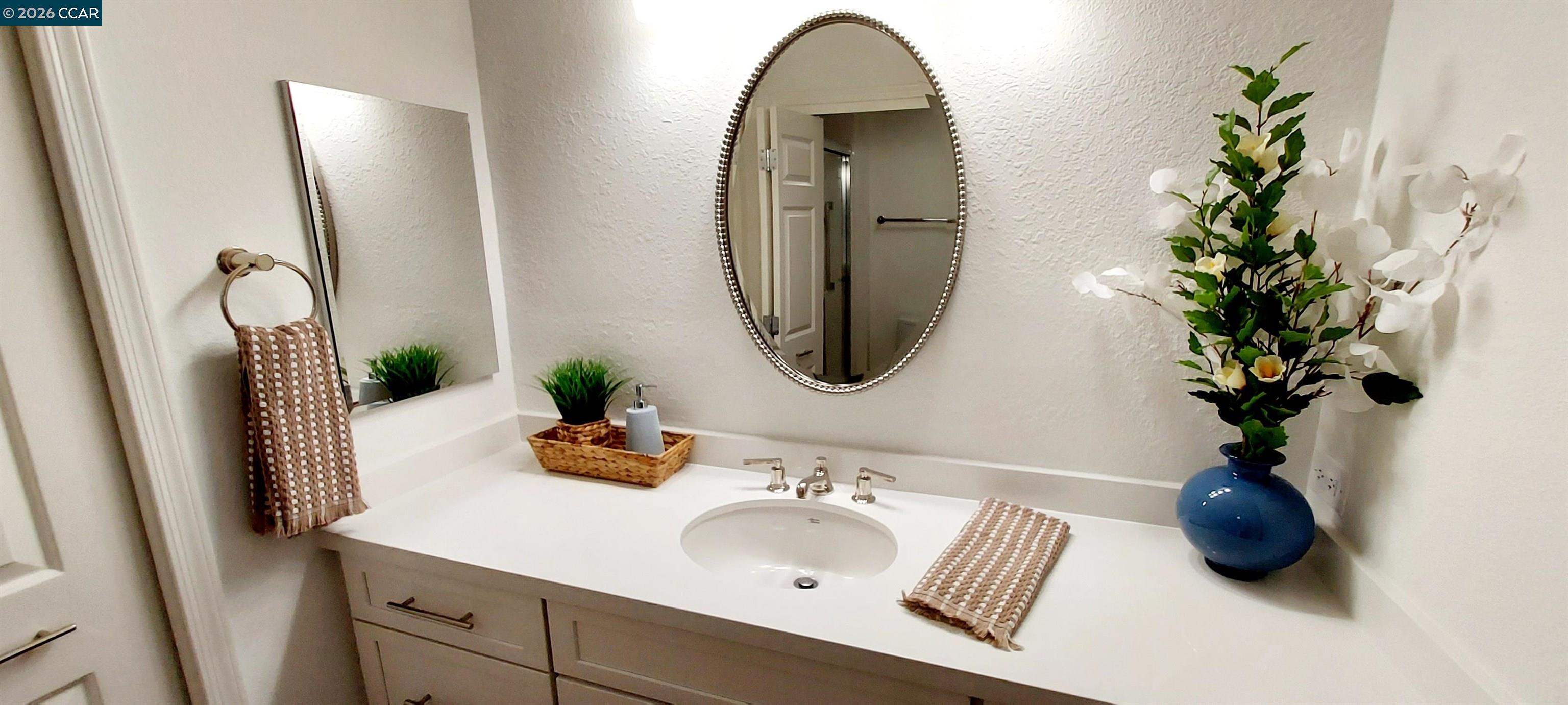 Detail Gallery Image 12 of 27 For 1860 Tice Creek Dr #1344,  Walnut Creek,  CA 94595 - 2 Beds | 2 Baths
