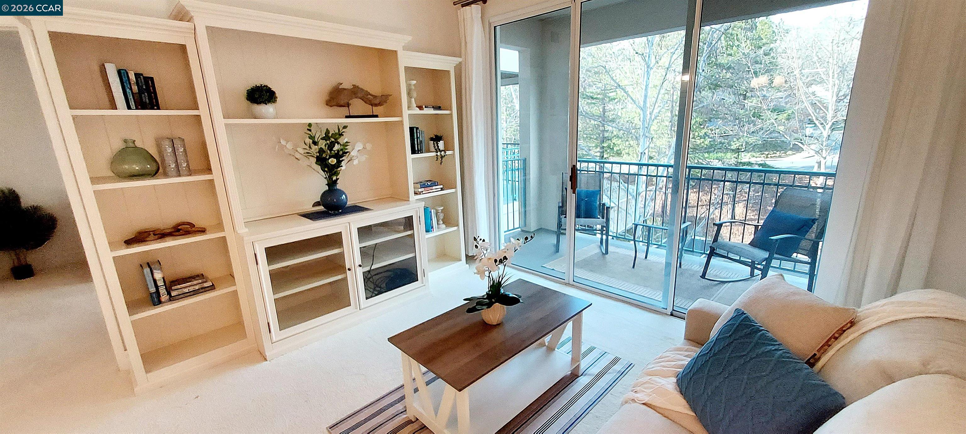 Detail Gallery Image 9 of 27 For 1860 Tice Creek Dr #1344,  Walnut Creek,  CA 94595 - 2 Beds | 2 Baths