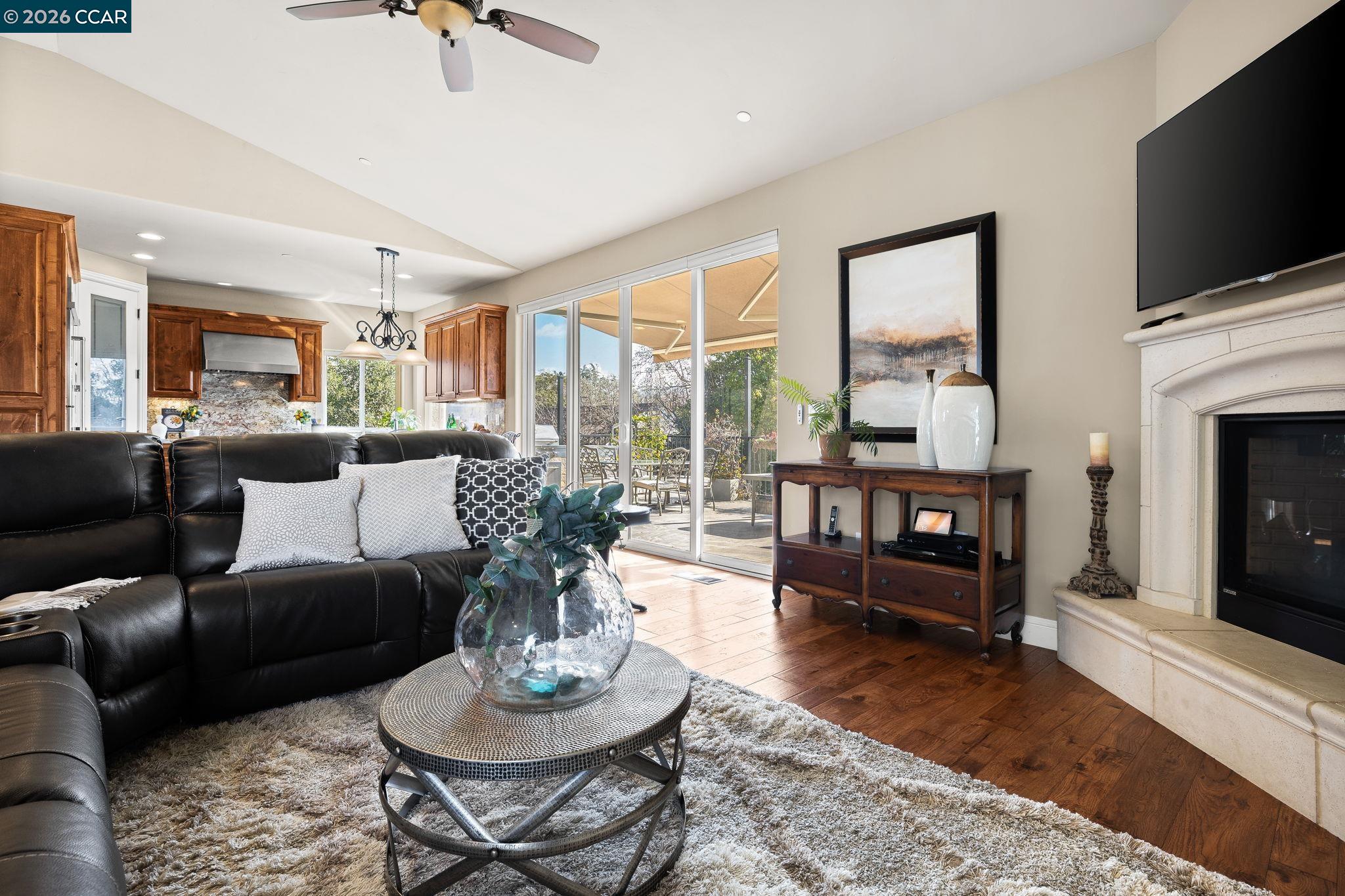 Detail Gallery Image 7 of 33 For 2850 Concord Blvd, Concord,  CA 94519 - – Beds | – Baths