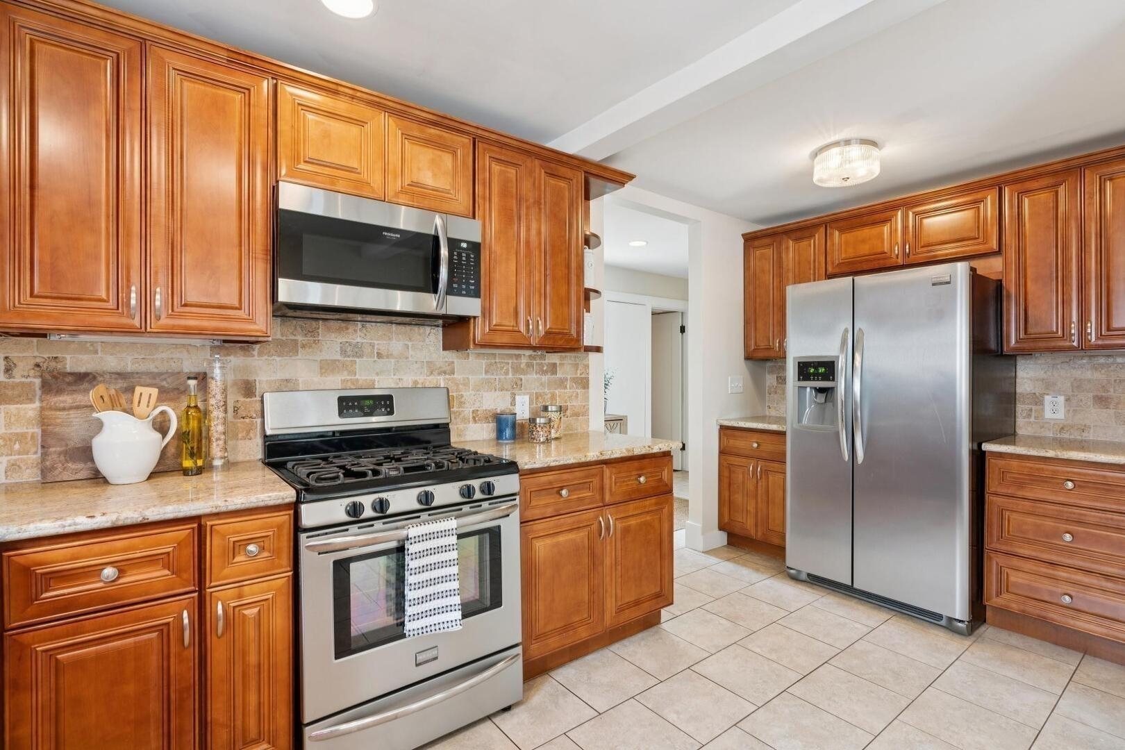 Detail Gallery Image 12 of 44 For 845 Woodland Ave, San Leandro,  CA 94577 - 4 Beds | 3 Baths