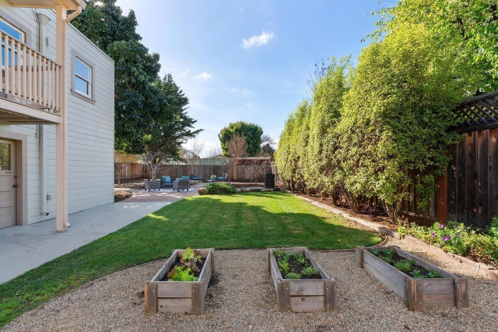 Detail Gallery Image 43 of 44 For 845 Woodland Ave, San Leandro,  CA 94577 - 4 Beds | 3 Baths