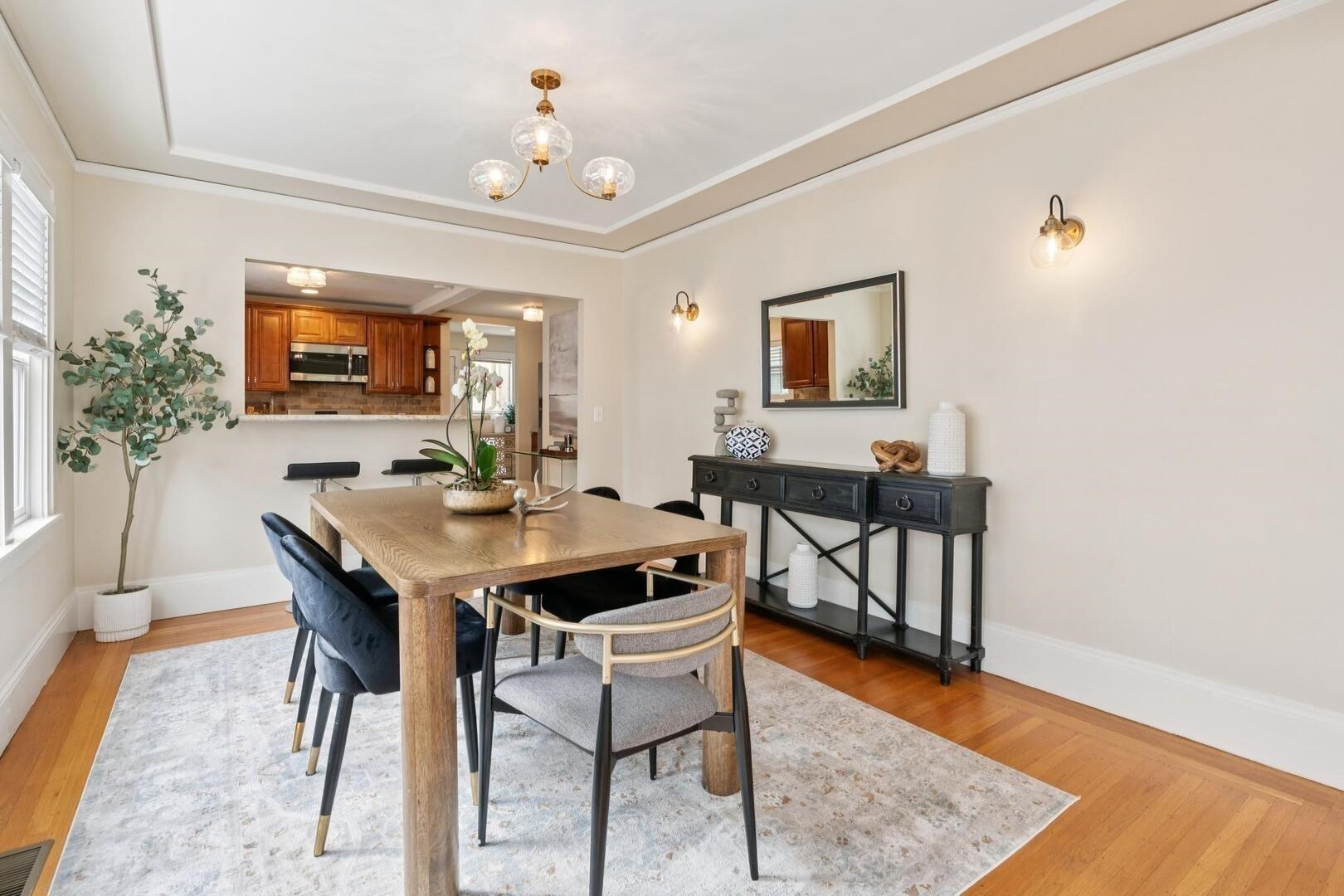 Detail Gallery Image 10 of 44 For 845 Woodland Ave, San Leandro,  CA 94577 - 4 Beds | 3 Baths