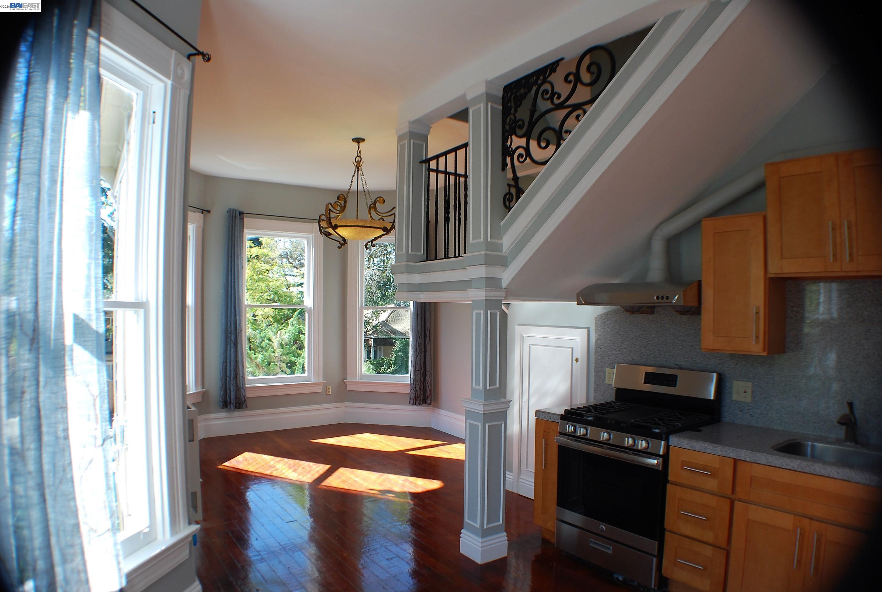 Detail Gallery Image 6 of 9 For 1425 Martin Luther King Jr., Berkeley,  CA 94709 - – Beds | – Baths