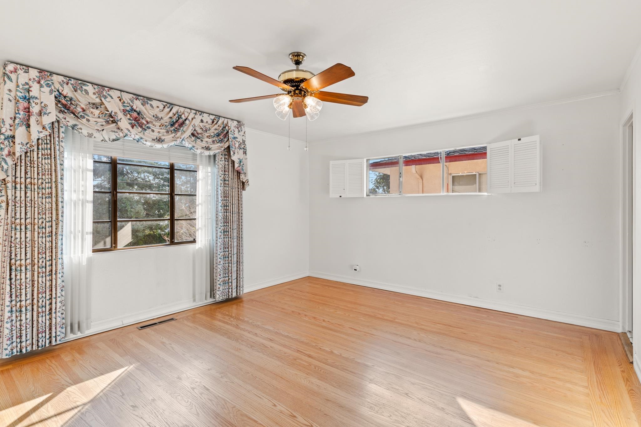 Detail Gallery Image 22 of 50 For 18153 Plymouth Dr, Castro Valley,  CA 94546 - 3 Beds | 2/1 Baths