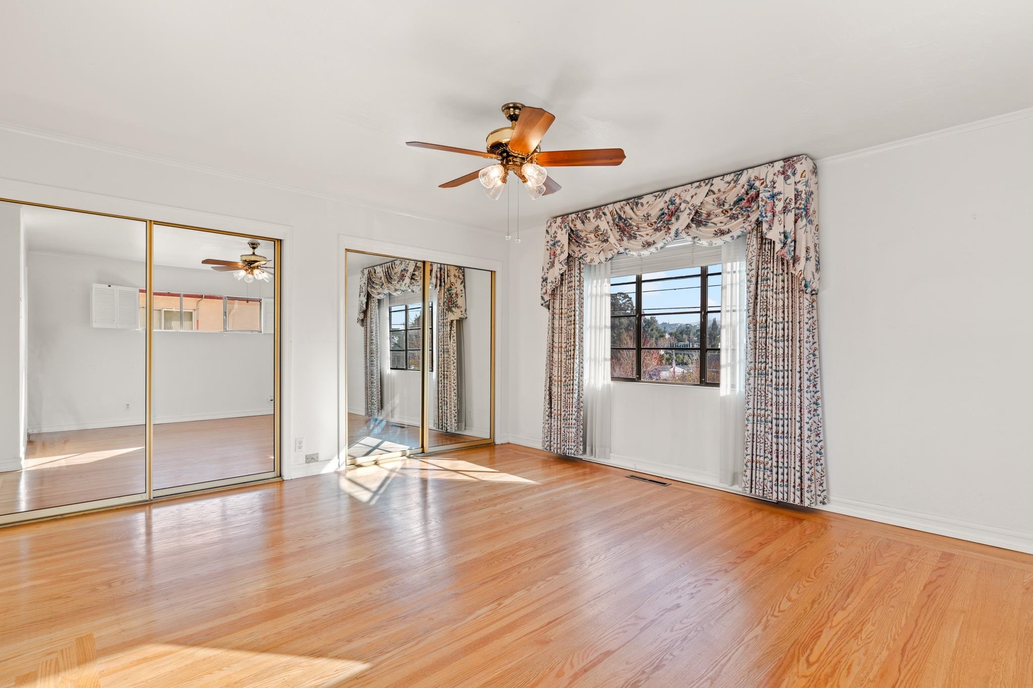 Detail Gallery Image 23 of 50 For 18153 Plymouth Dr, Castro Valley,  CA 94546 - 3 Beds | 2/1 Baths