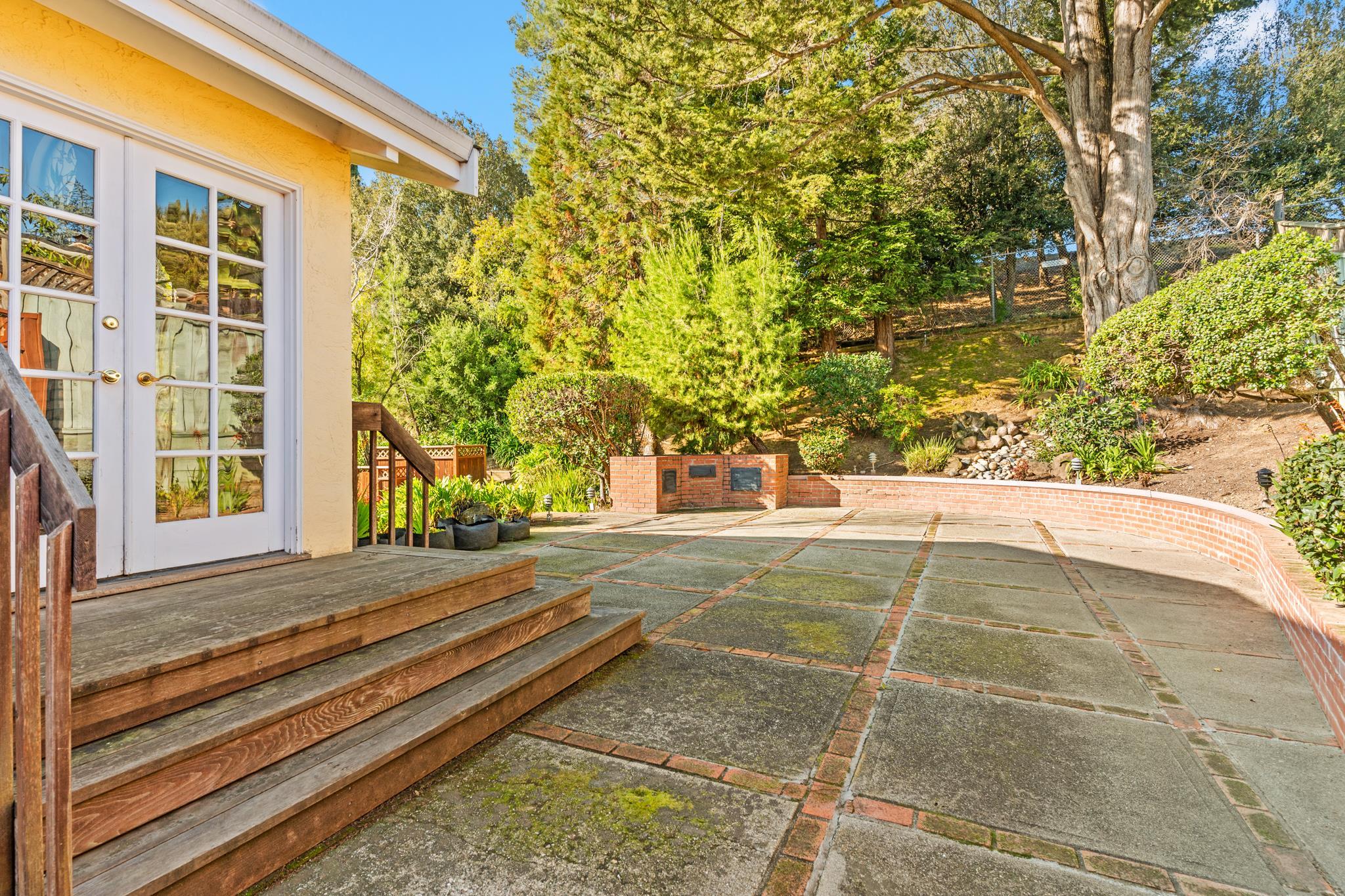 Detail Gallery Image 39 of 50 For 18153 Plymouth Dr, Castro Valley,  CA 94546 - 3 Beds | 2/1 Baths