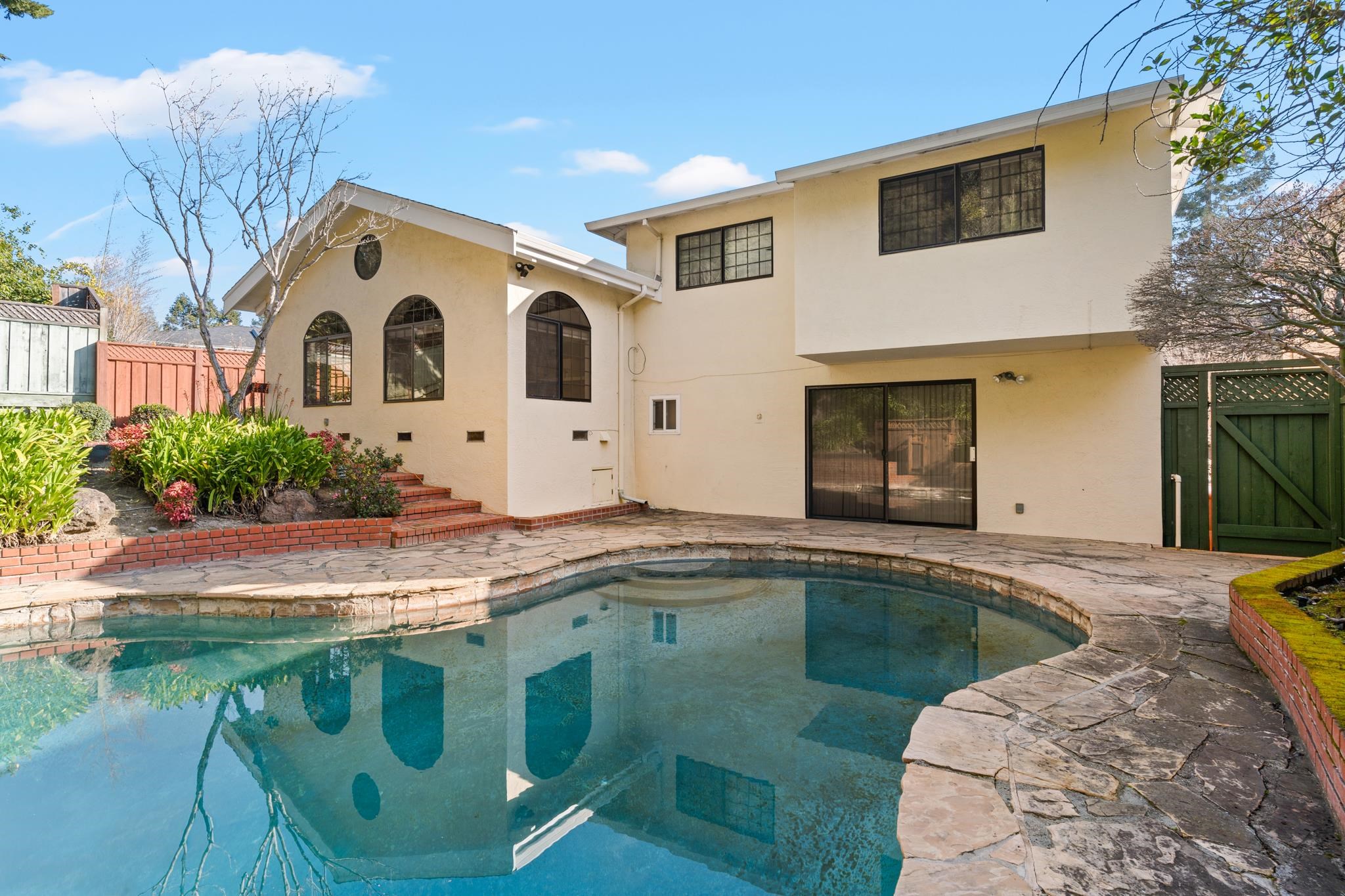 Detail Gallery Image 45 of 50 For 18153 Plymouth Dr, Castro Valley,  CA 94546 - 3 Beds | 2/1 Baths