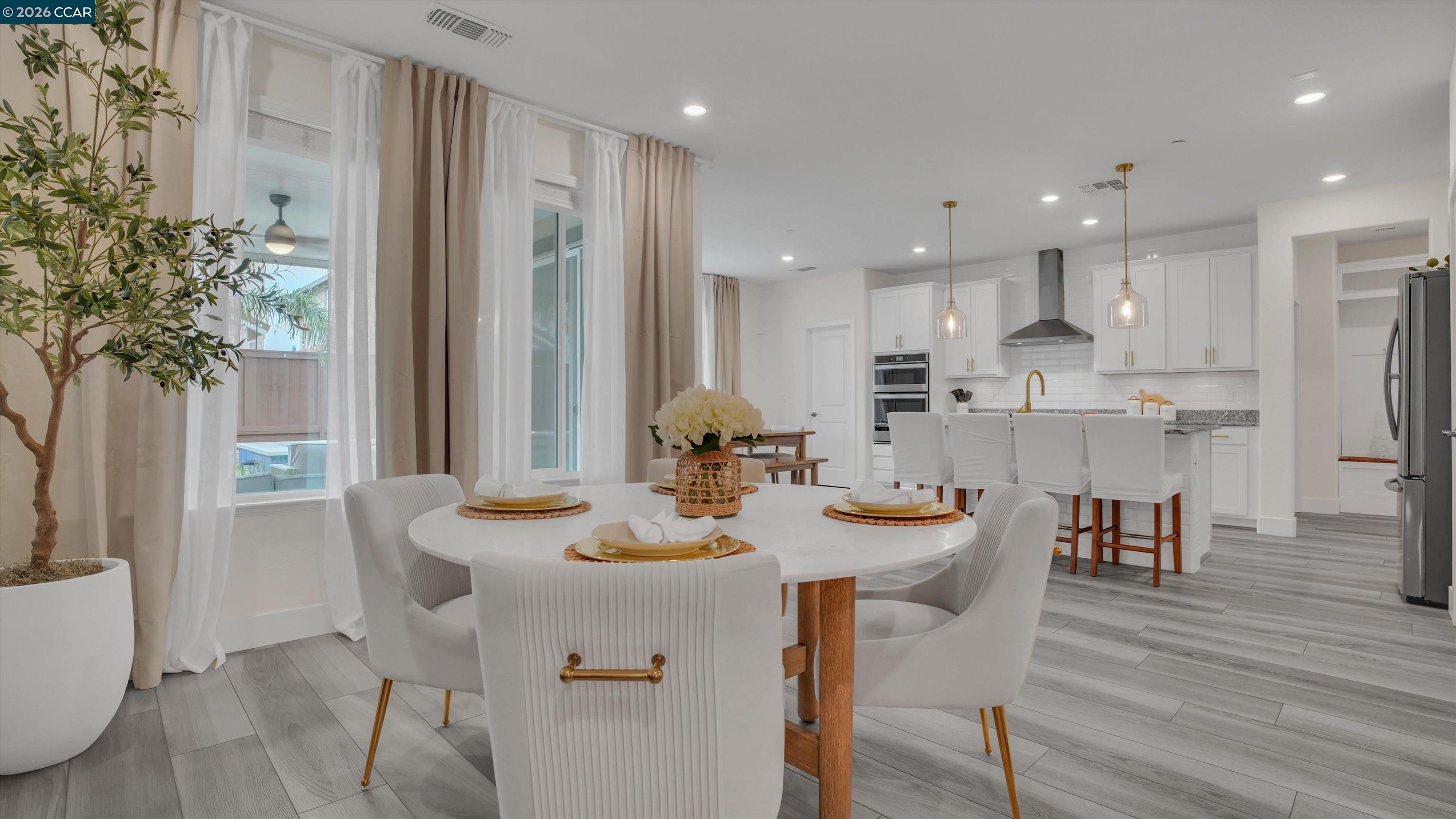 Detail Gallery Image 11 of 46 For 156 Scott Creek Way, Brentwood,  CA 94513 - 4 Beds | 3/1 Baths