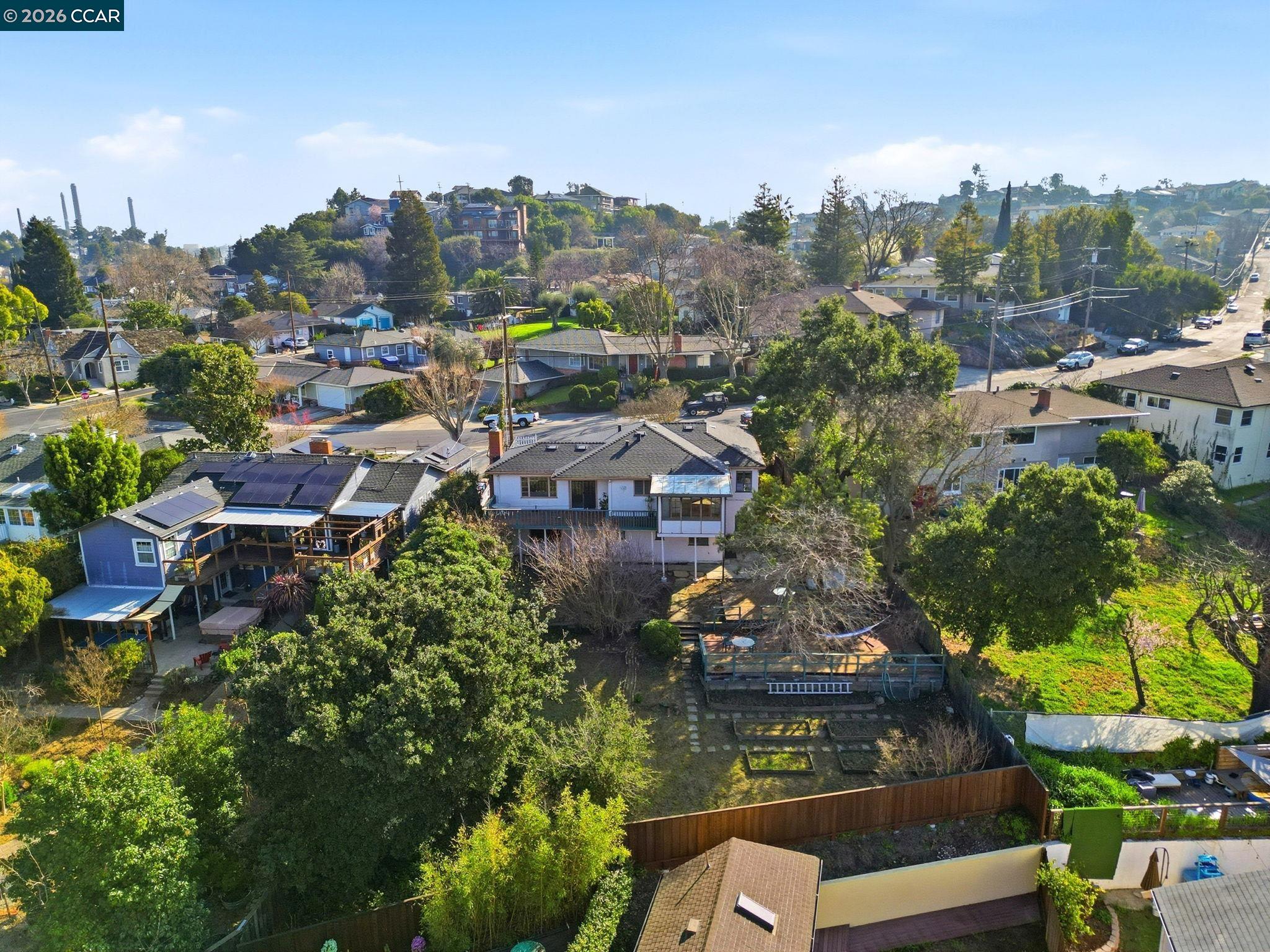 Detail Gallery Image 31 of 43 For 1021 Ulfinian Way, Martinez,  CA 94553 - 3 Beds | 2 Baths
