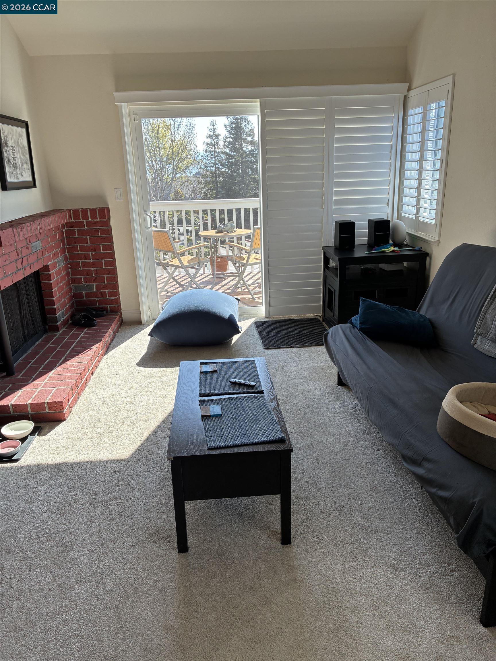 Detail Gallery Image 6 of 33 For 565 Lori Dr # 58,  Benicia,  CA 94510 - 2 Beds | 2 Baths