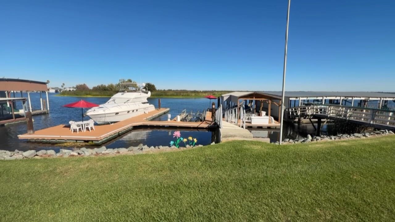 Detail Gallery Image 8 of 32 For 3777 Willow Rd, Bethel Island,  CA 94511 - 4 Beds | 2/1 Baths