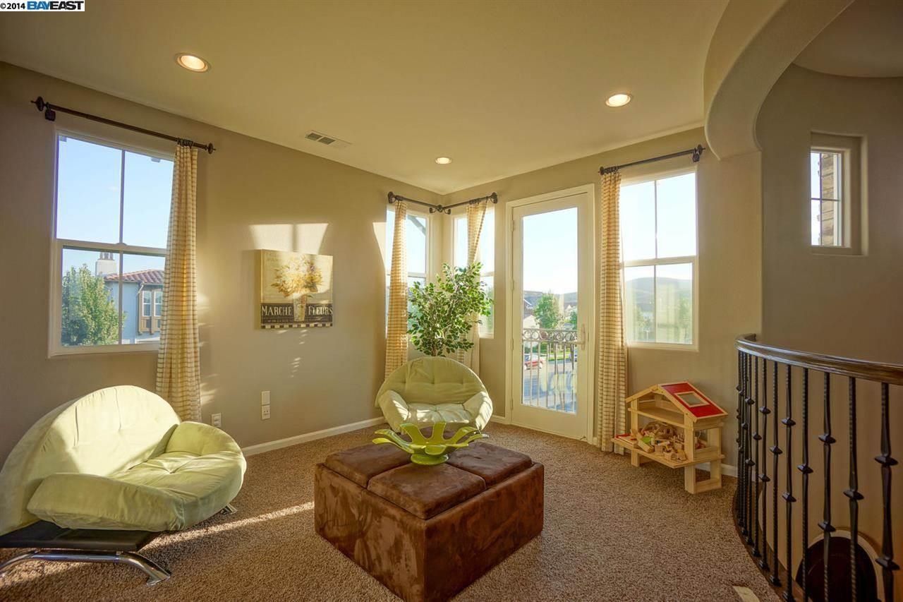 Detail Gallery Image 18 of 29 For 3200 Spicewood Ln, San Ramon,  CA 94582 - 5 Beds | 4/1 Baths