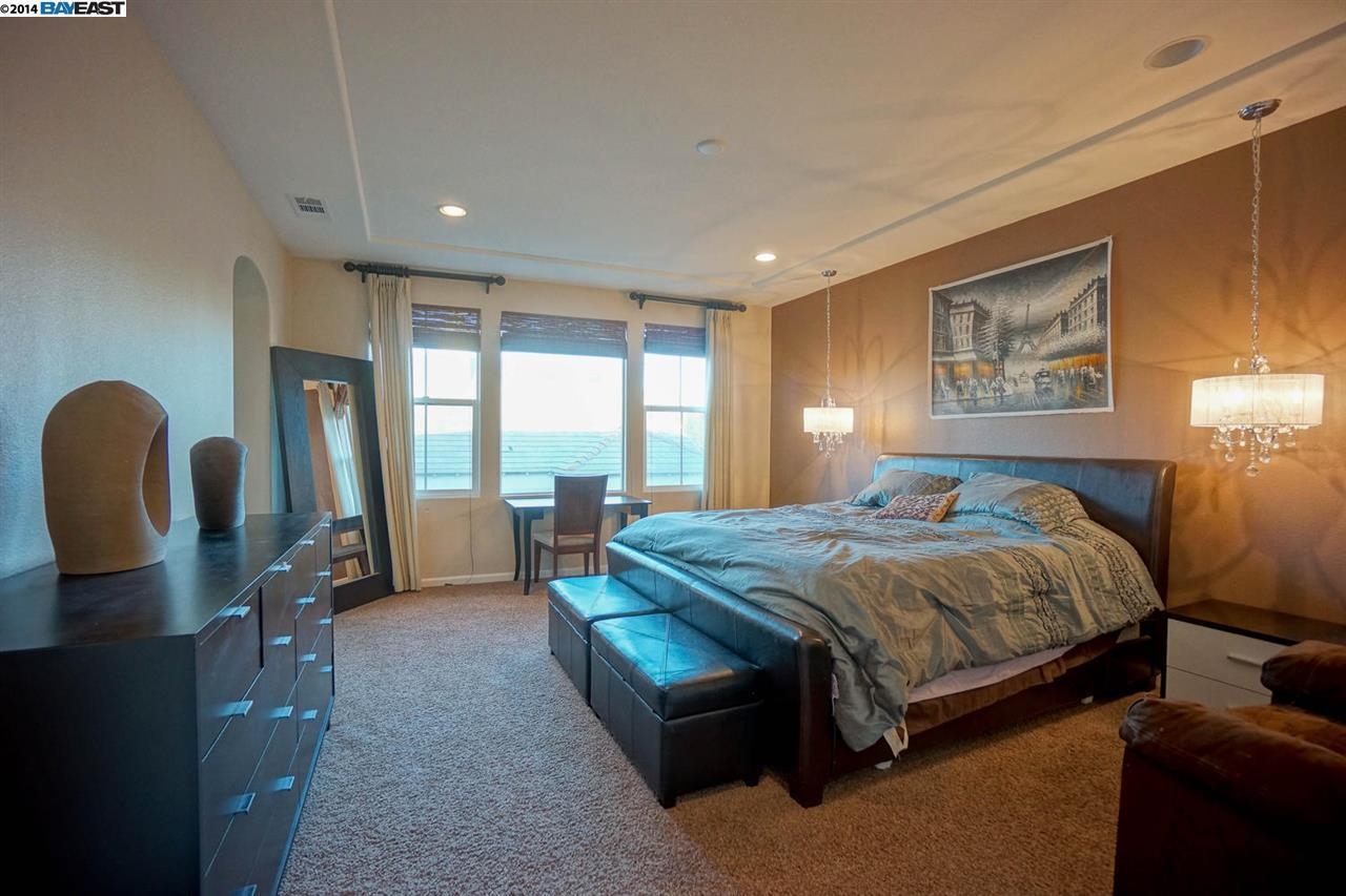 Detail Gallery Image 19 of 29 For 3200 Spicewood Ln, San Ramon,  CA 94582 - 5 Beds | 4/1 Baths