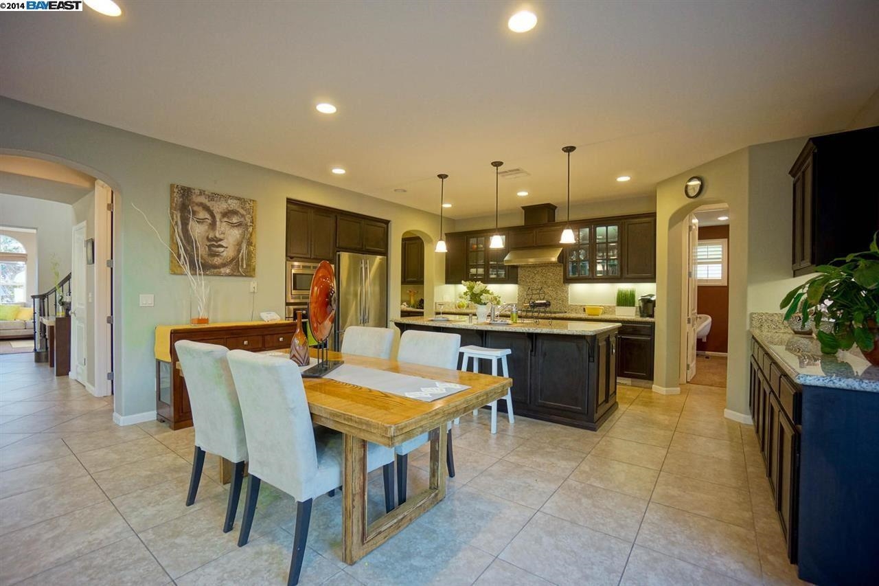 Detail Gallery Image 10 of 29 For 3200 Spicewood Ln, San Ramon,  CA 94582 - 5 Beds | 4/1 Baths