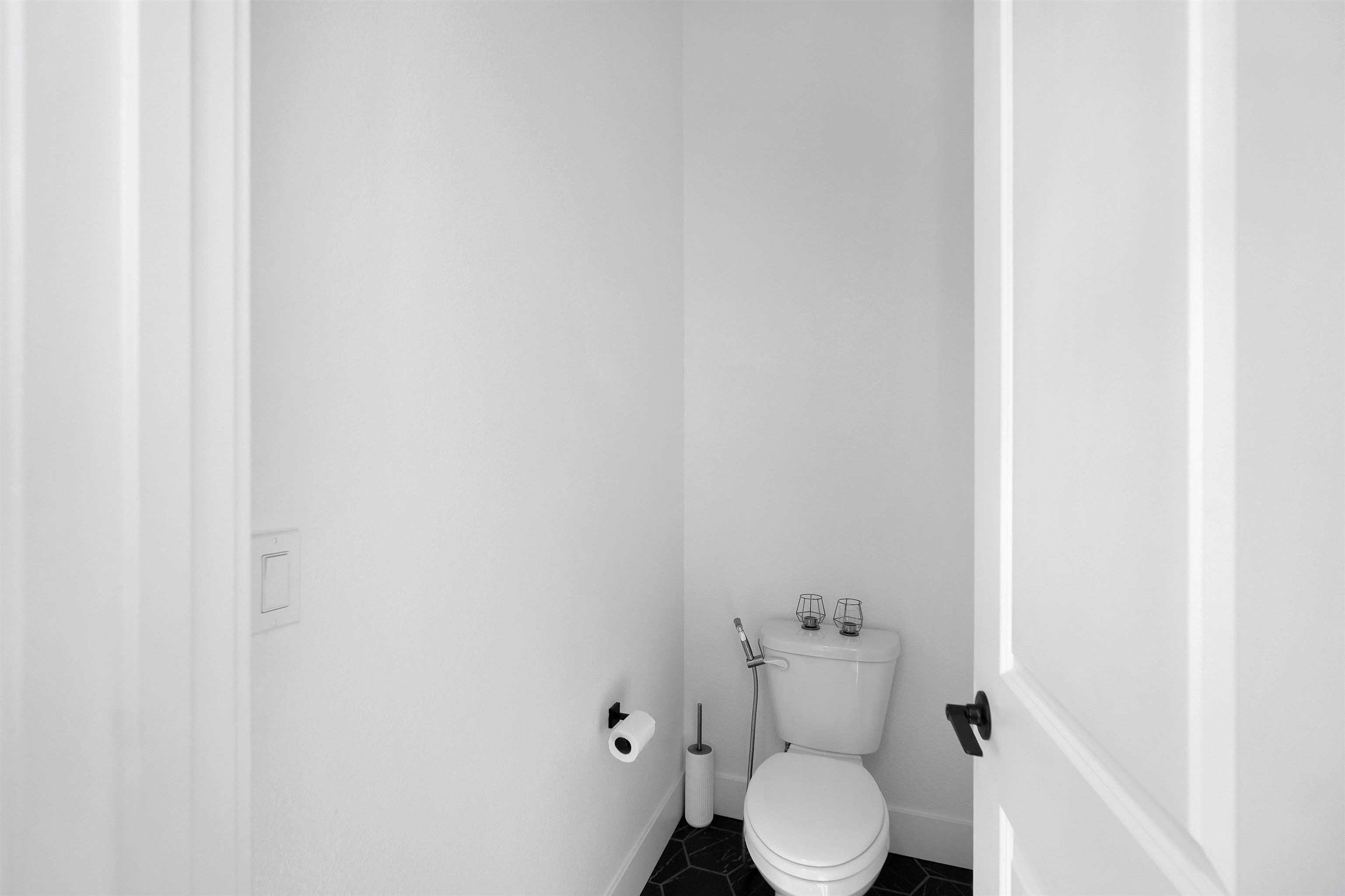 Detail Gallery Image 25 of 59 For 3456 Mulholland Drive, Lathrop,  CA 95330-7131 - 3 Beds | 2/1 Baths